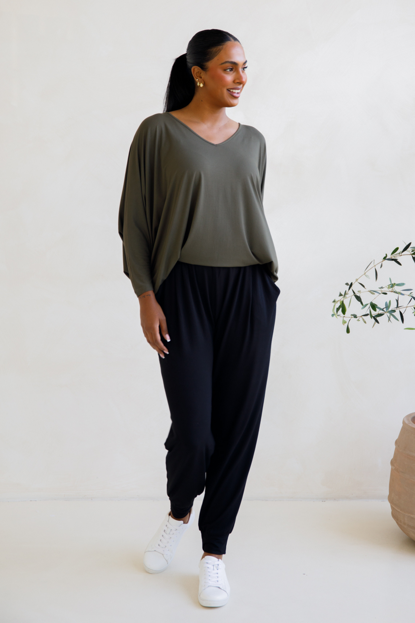Long Sleeve Hi Low Miracle Top | Moss Green