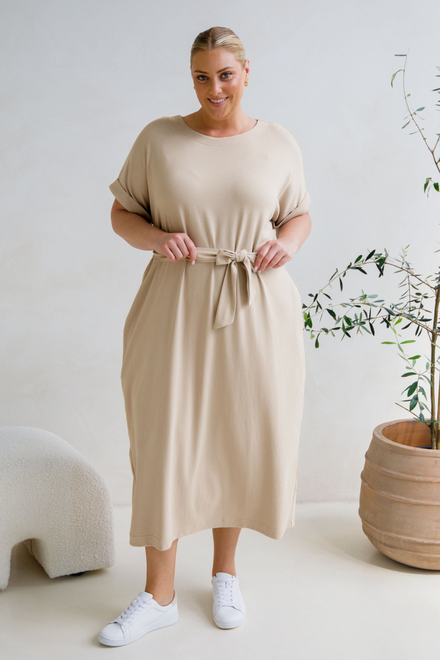 ALTHEA Lounge Short Sleeve Midi Dress | Portobello Beige