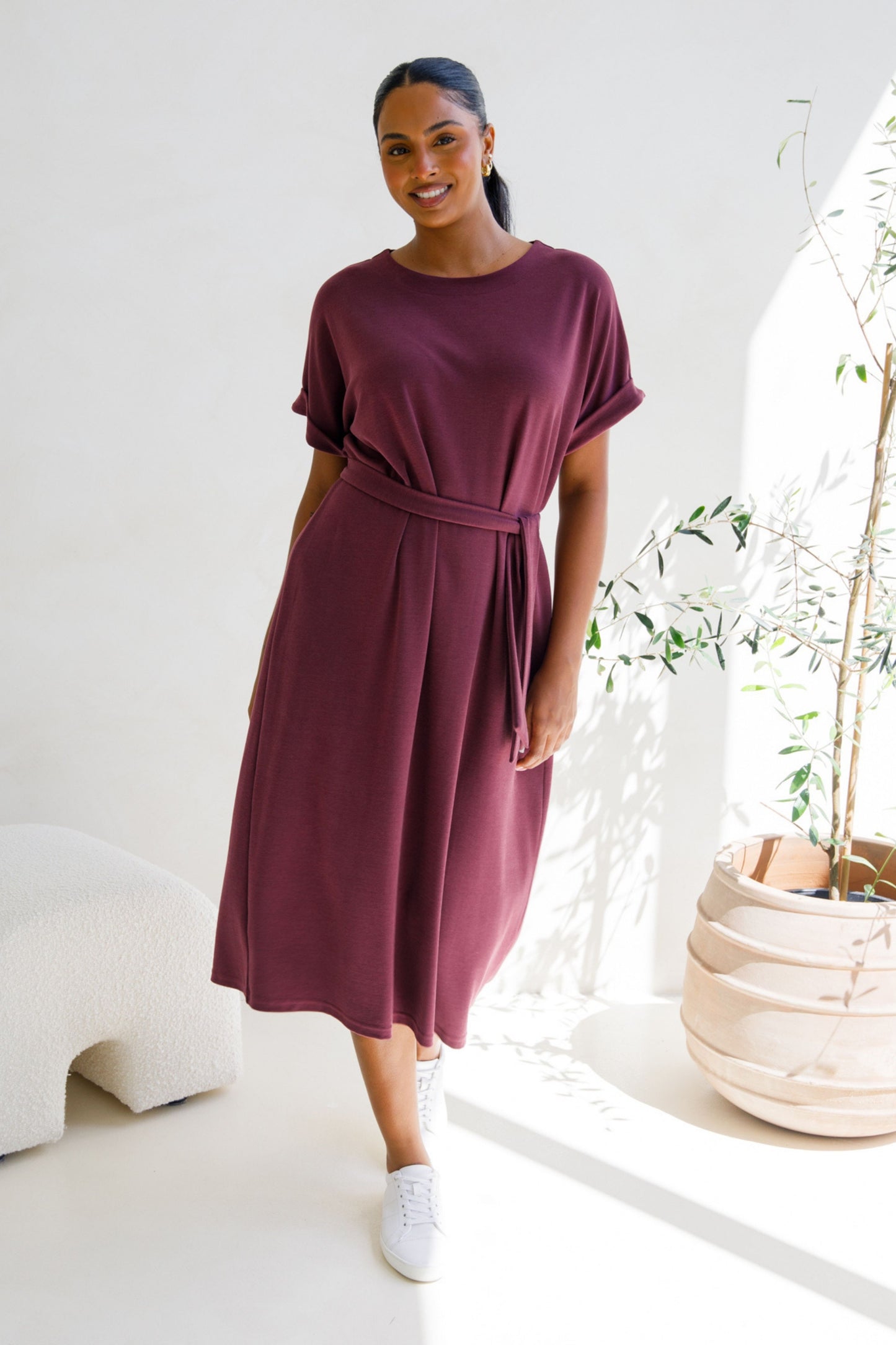 ALTHEA Lounge Short Sleeve Midi Dress | Shiraz