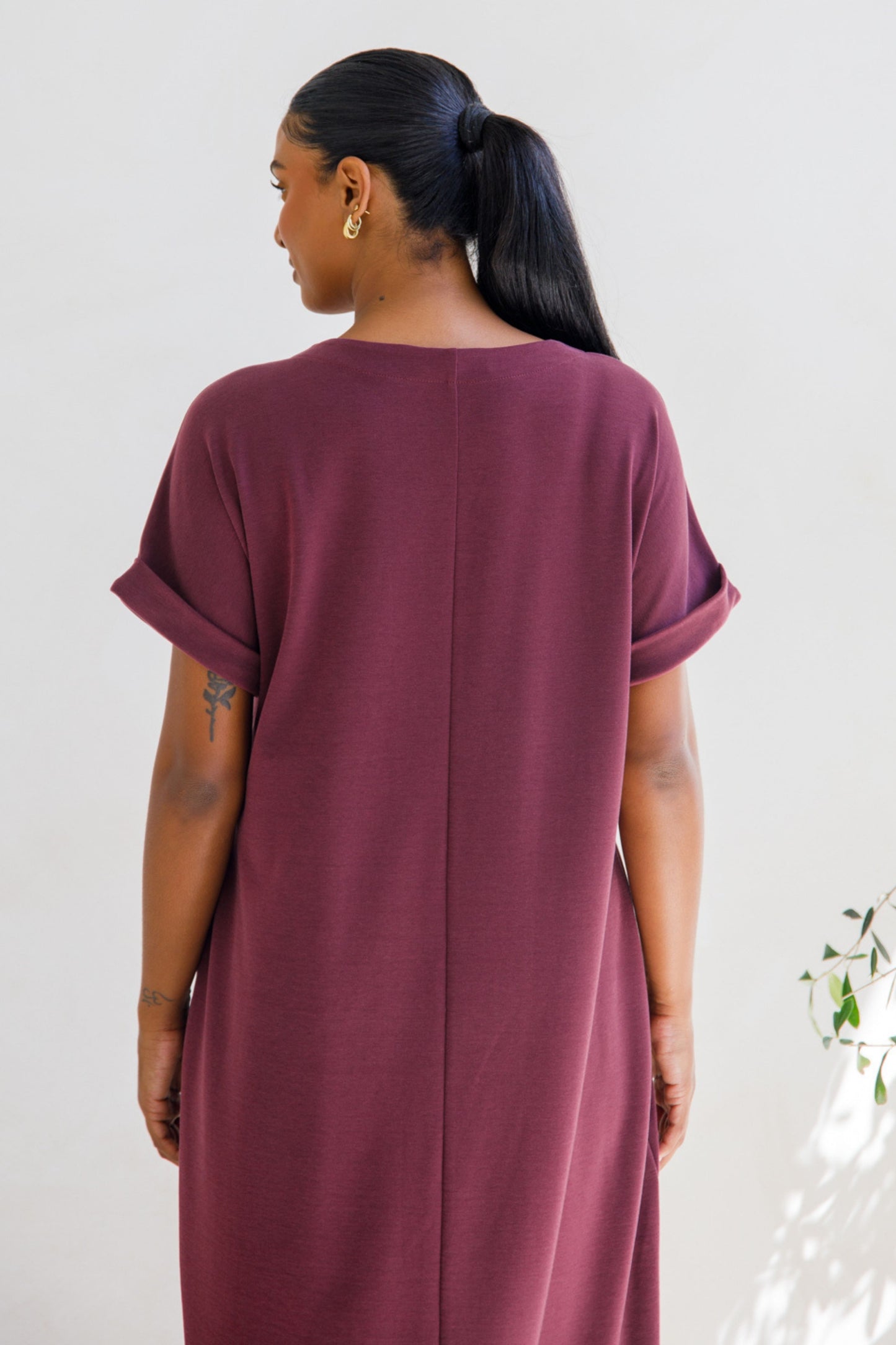 ALTHEA Lounge Short Sleeve Midi Dress | Shiraz