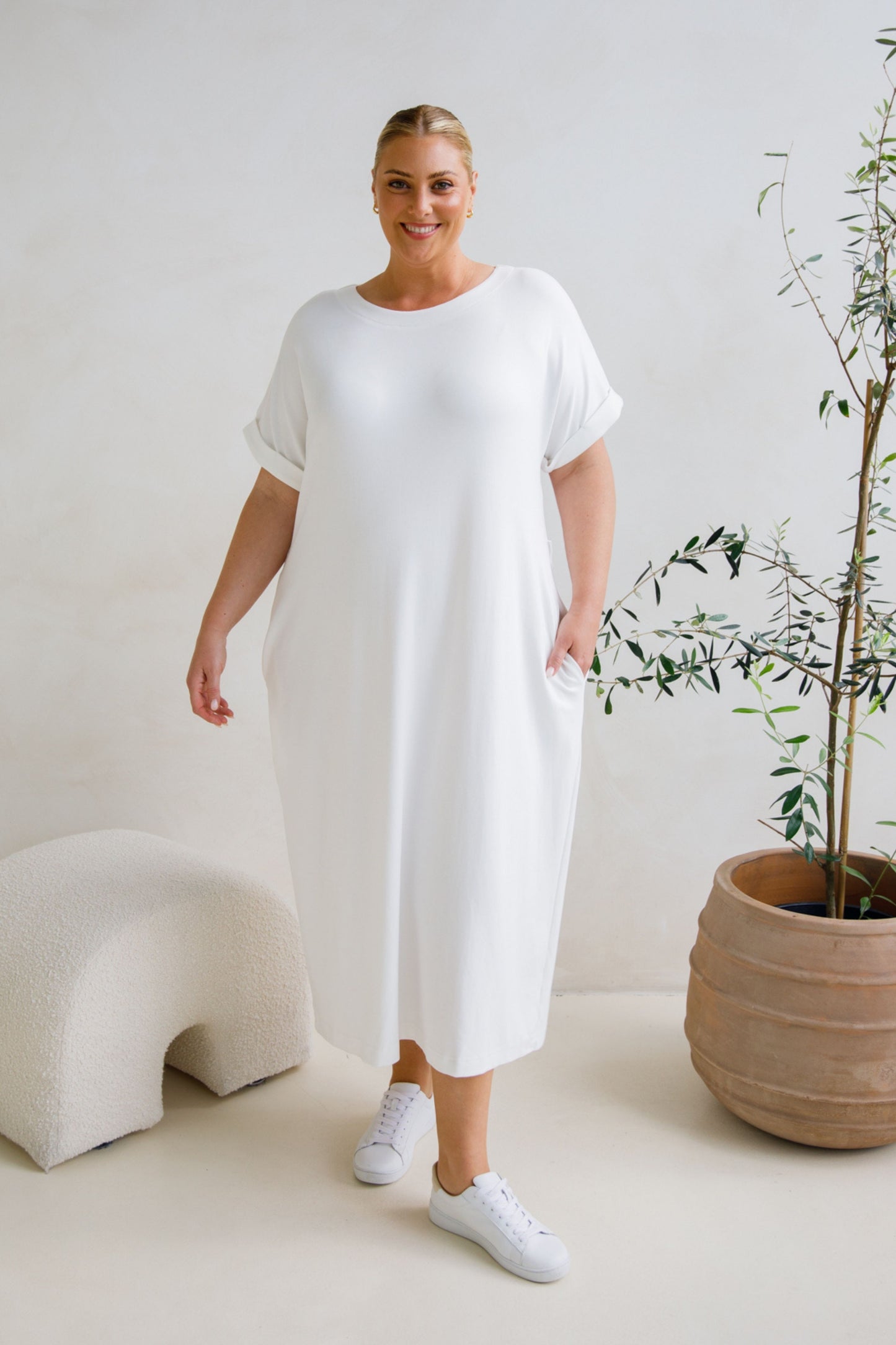 Althea Lounge Midi Dress | White