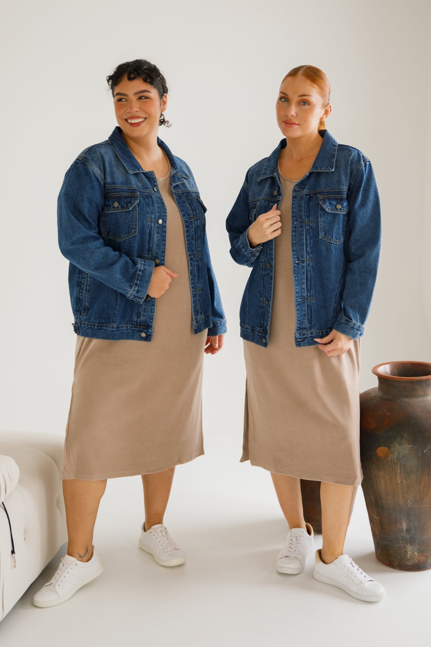 SIGNATURE RELAXED Denim Long Sleeve Classic Length Jacket | Dark Wash Denim