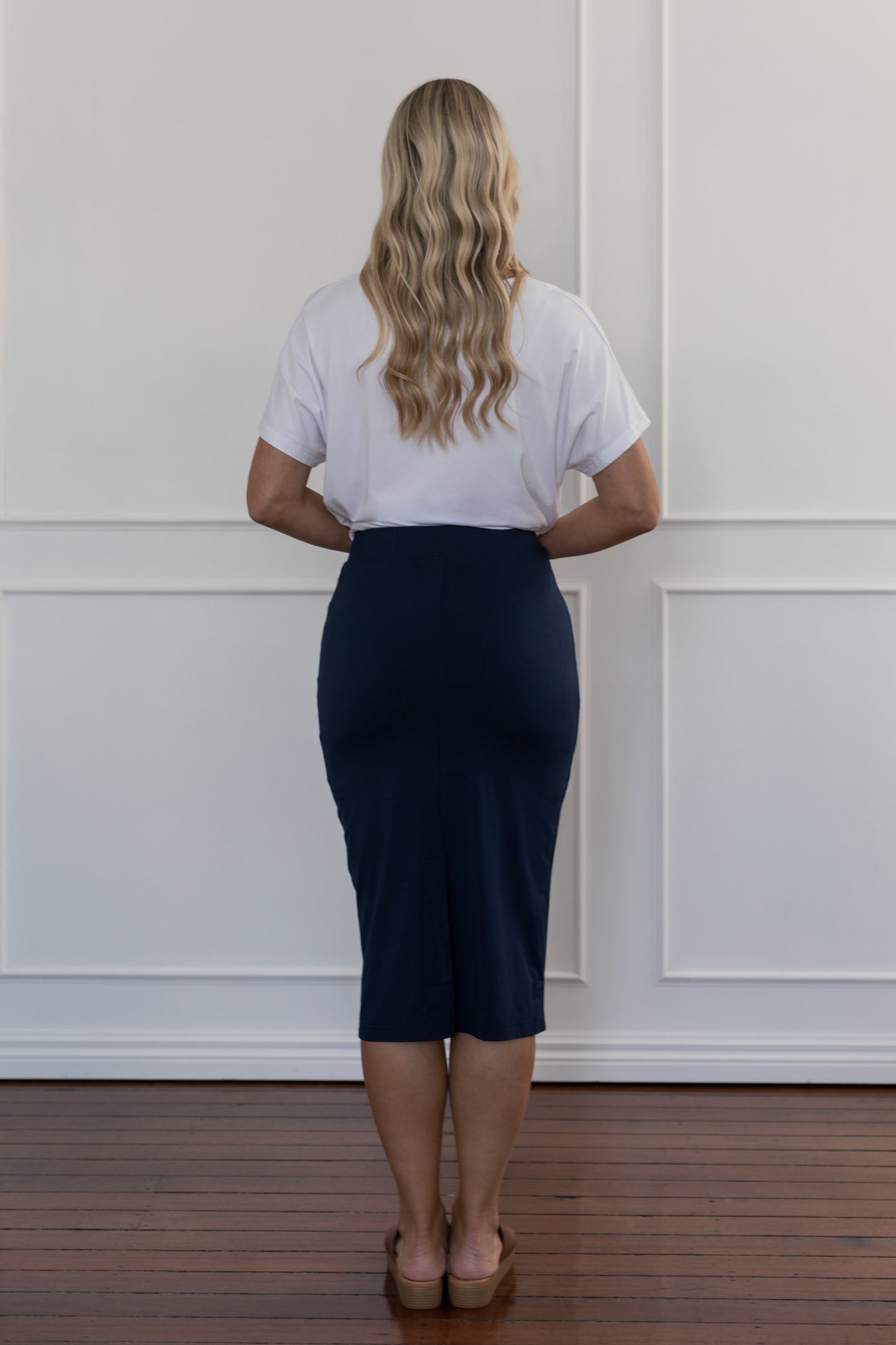 Plus-Sized Black Skirts| PQ Collection | Everyday Midi Skirt