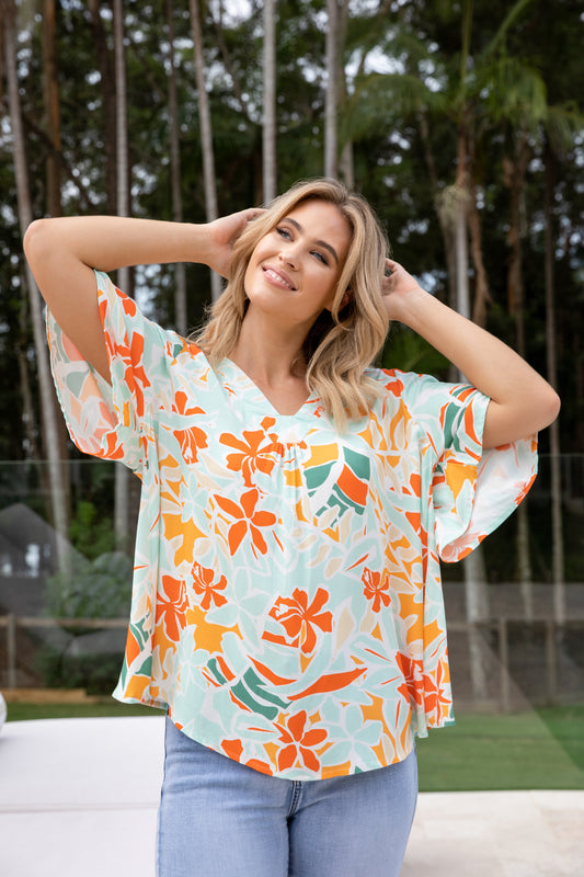 Plus-Sized Floral Tops| PQ Collection |Jordi Top in Palmero