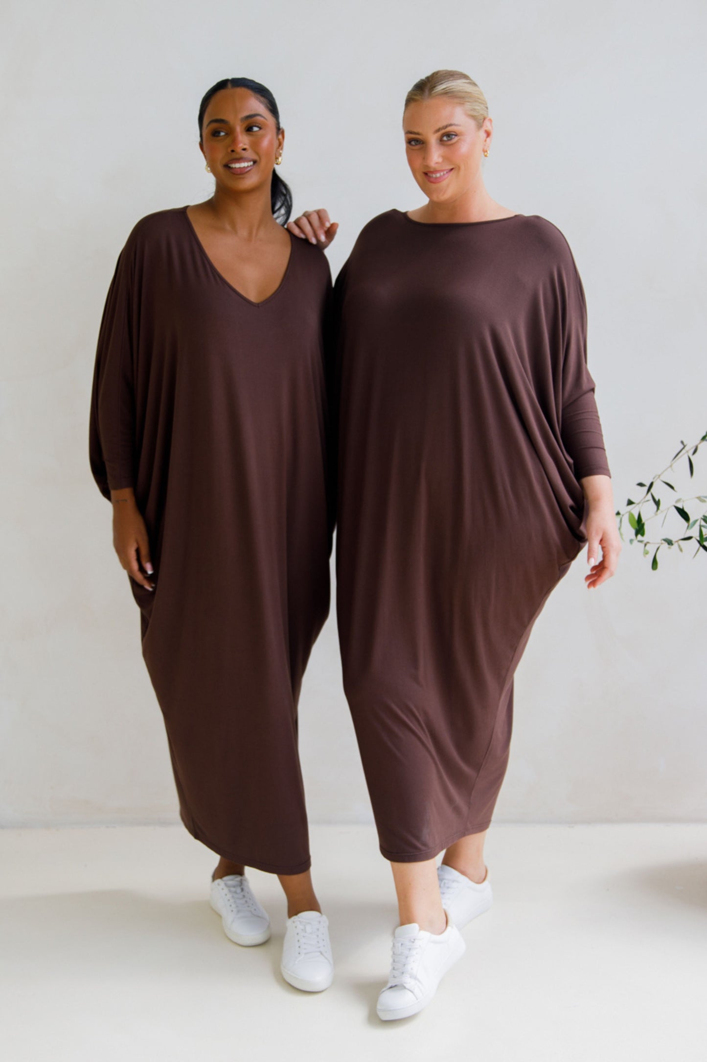 Long Sleeve Maxi Miracle Dress | Chocolate