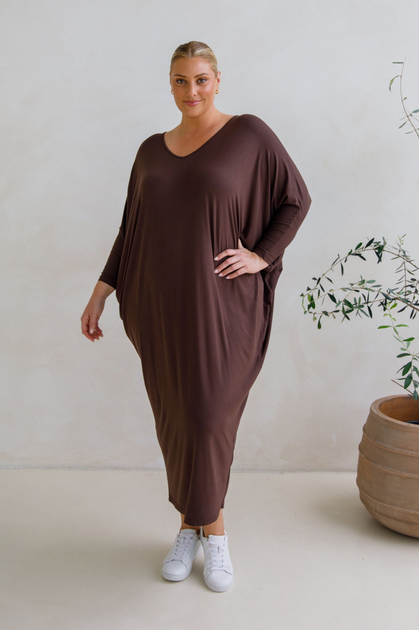 Long Sleeve Maxi Miracle Dress | Chocolate
