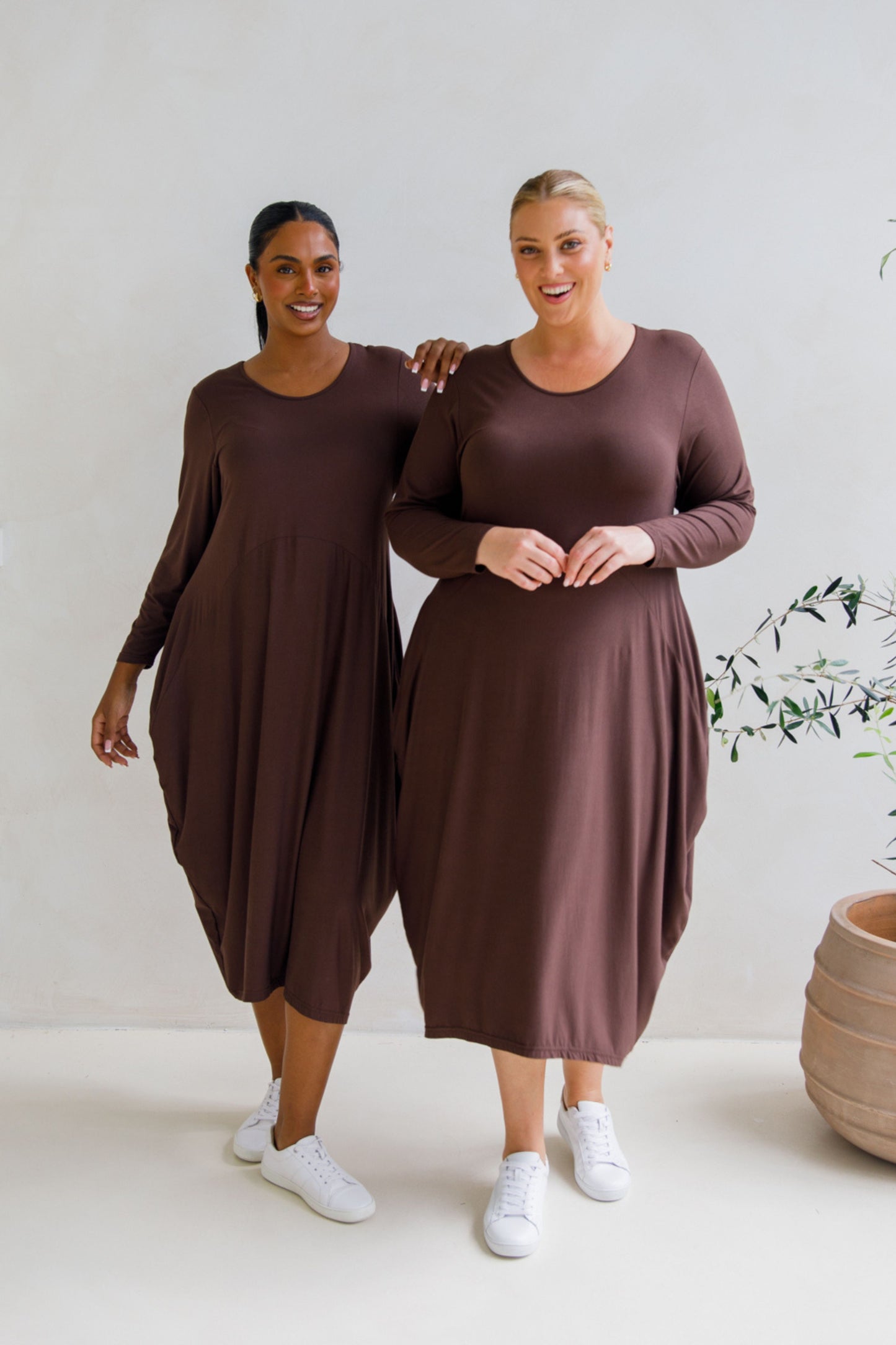 SOHO Bamboo Long Sleeve Midi Dress | Chocolate