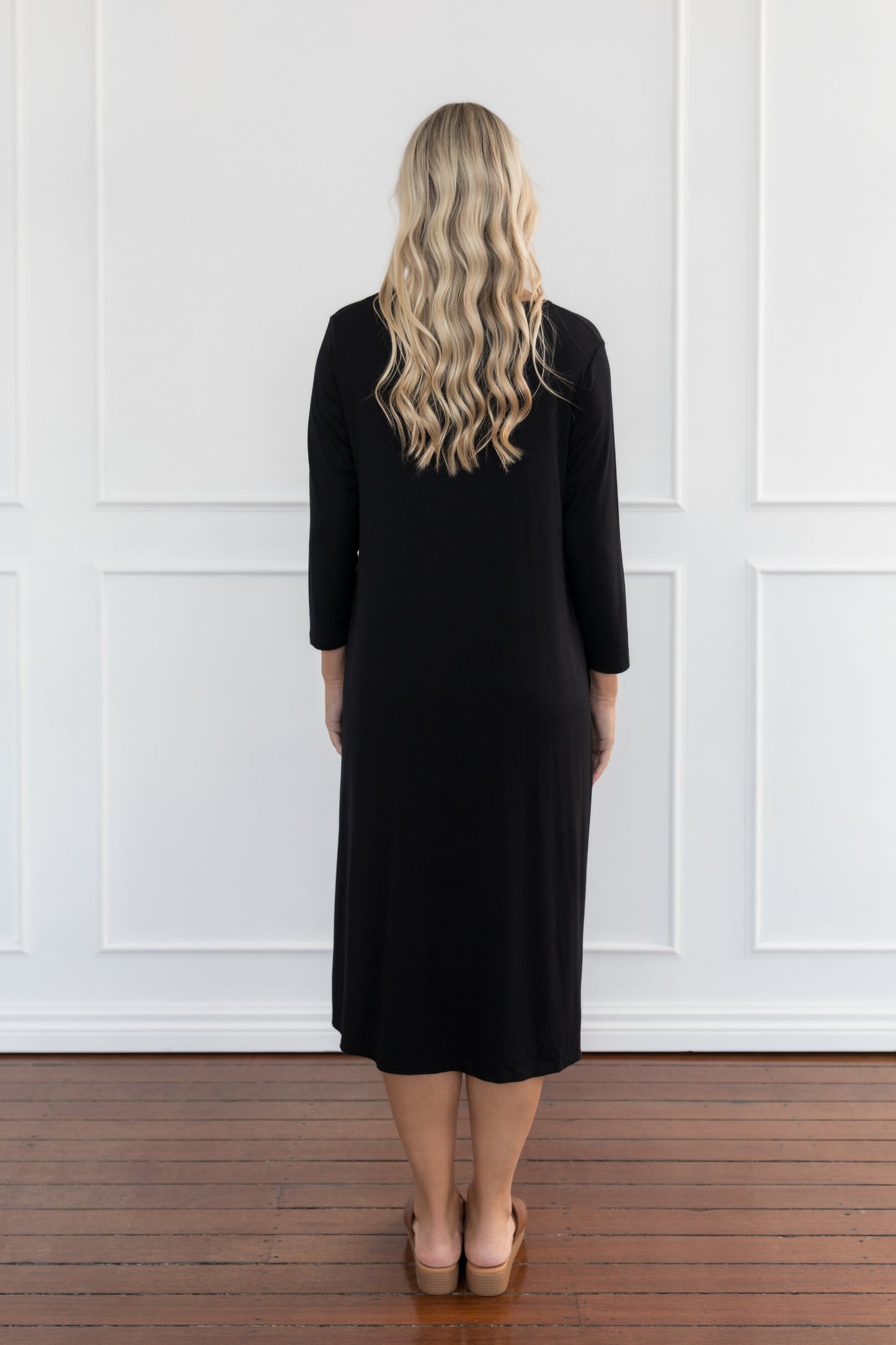 Plus-Sized Black Dresses | PQ Collection | Long Sleeve T-Shirt Dress
