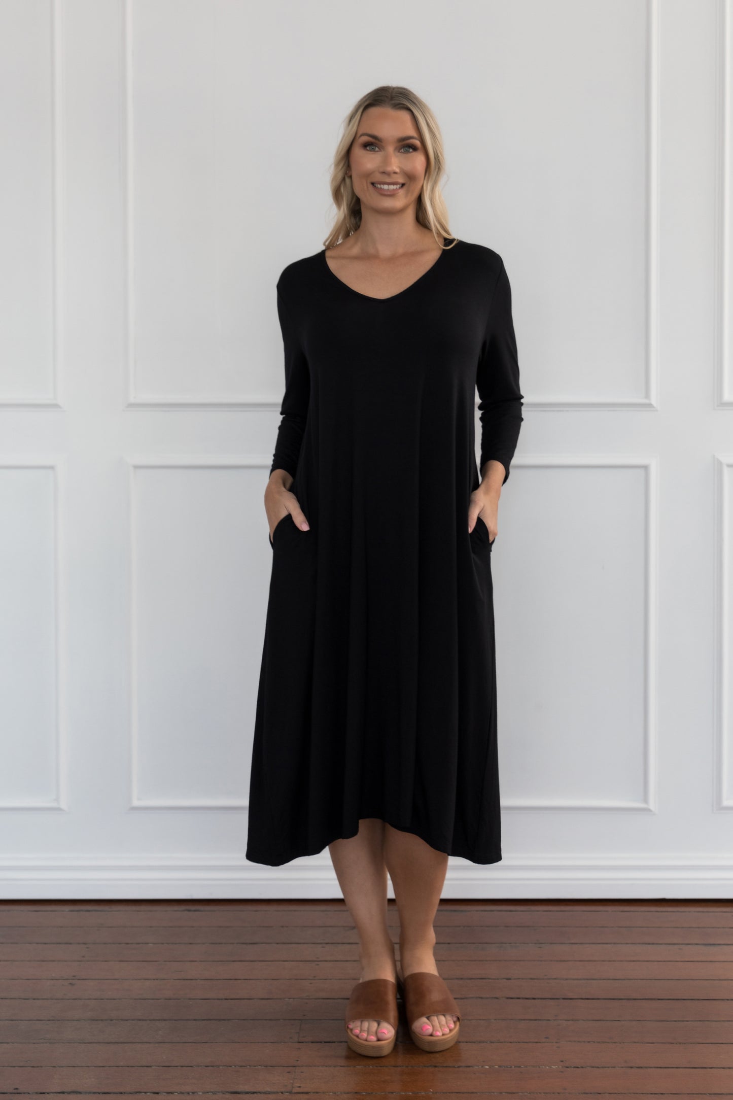 Plus-Sized Black Dresses | PQ Collection | Long Sleeve T-Shirt Dress