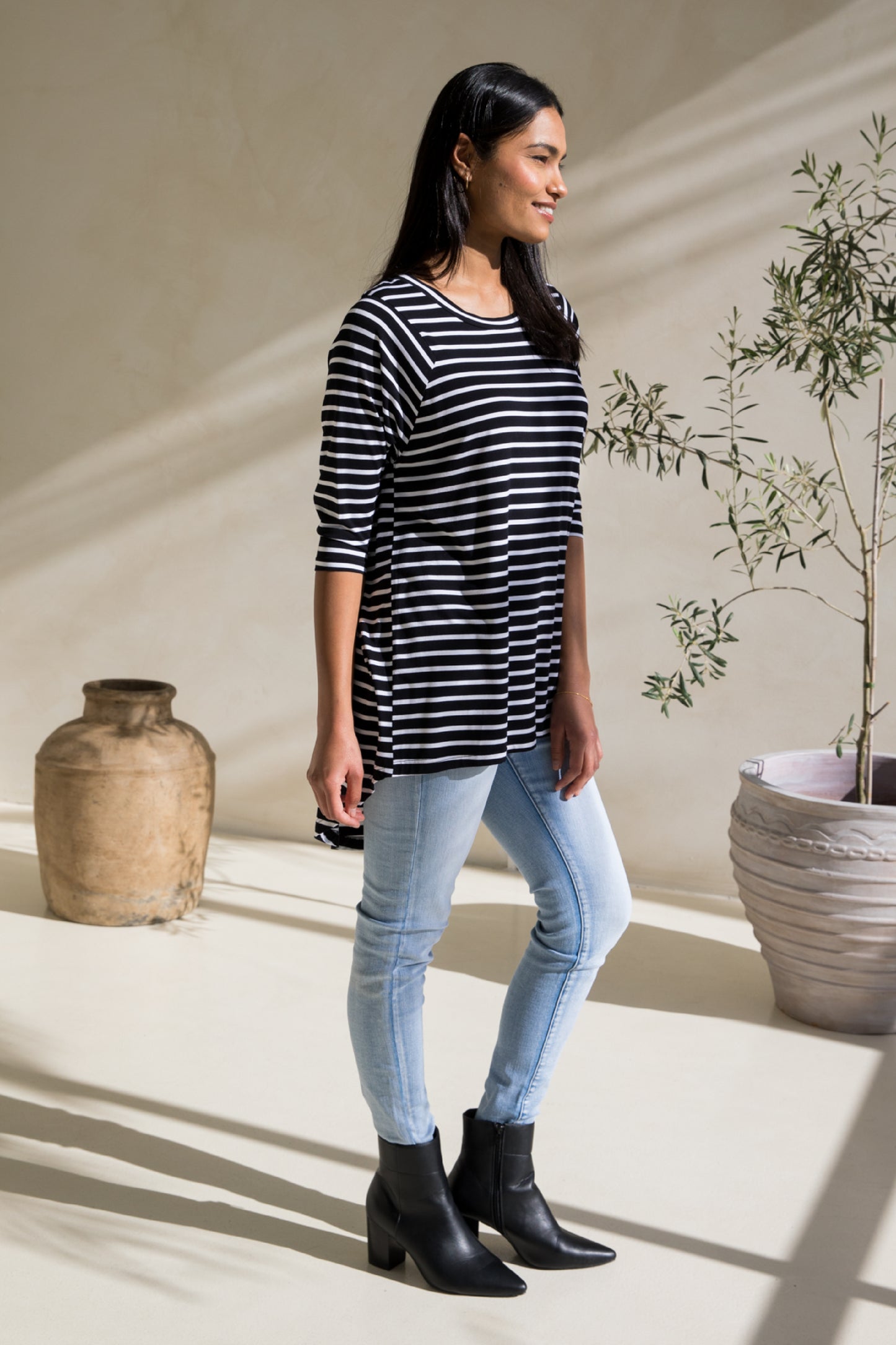 Long Sleeve Hi Low Kiana Top | Black/White Stripe