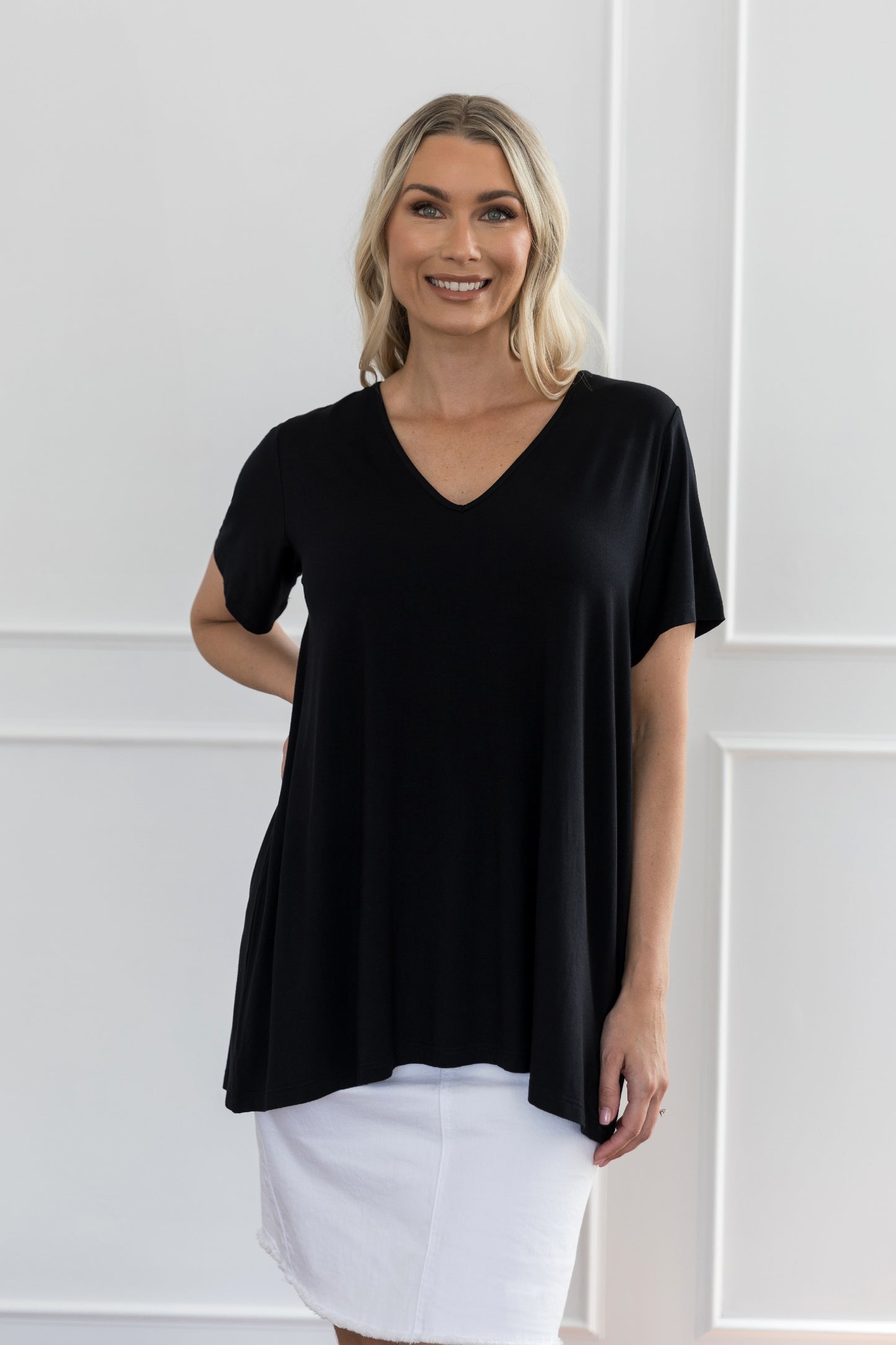 Plus-Sized Black Tops| PQ Collection | T-Shirt Top