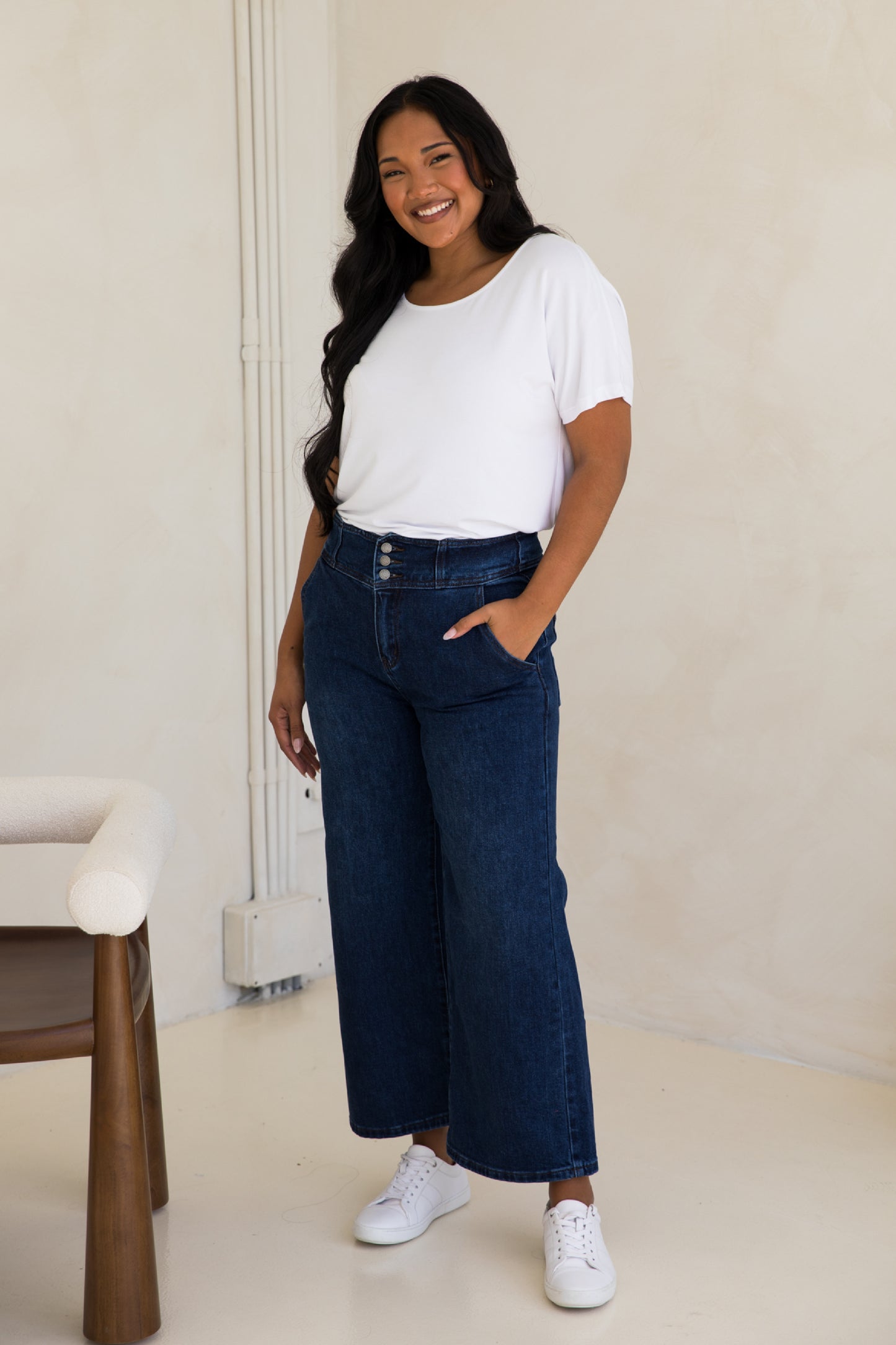 Wide Leg Jean in Dark Denim