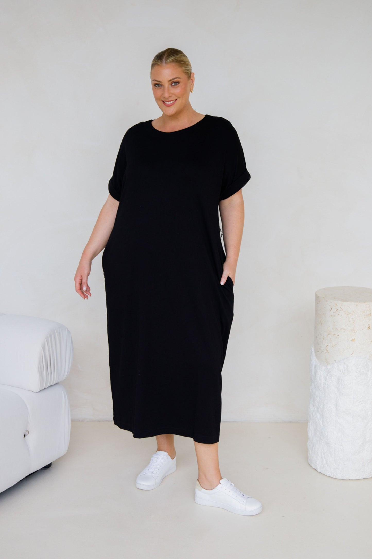 Althea Lounge Dress | Black