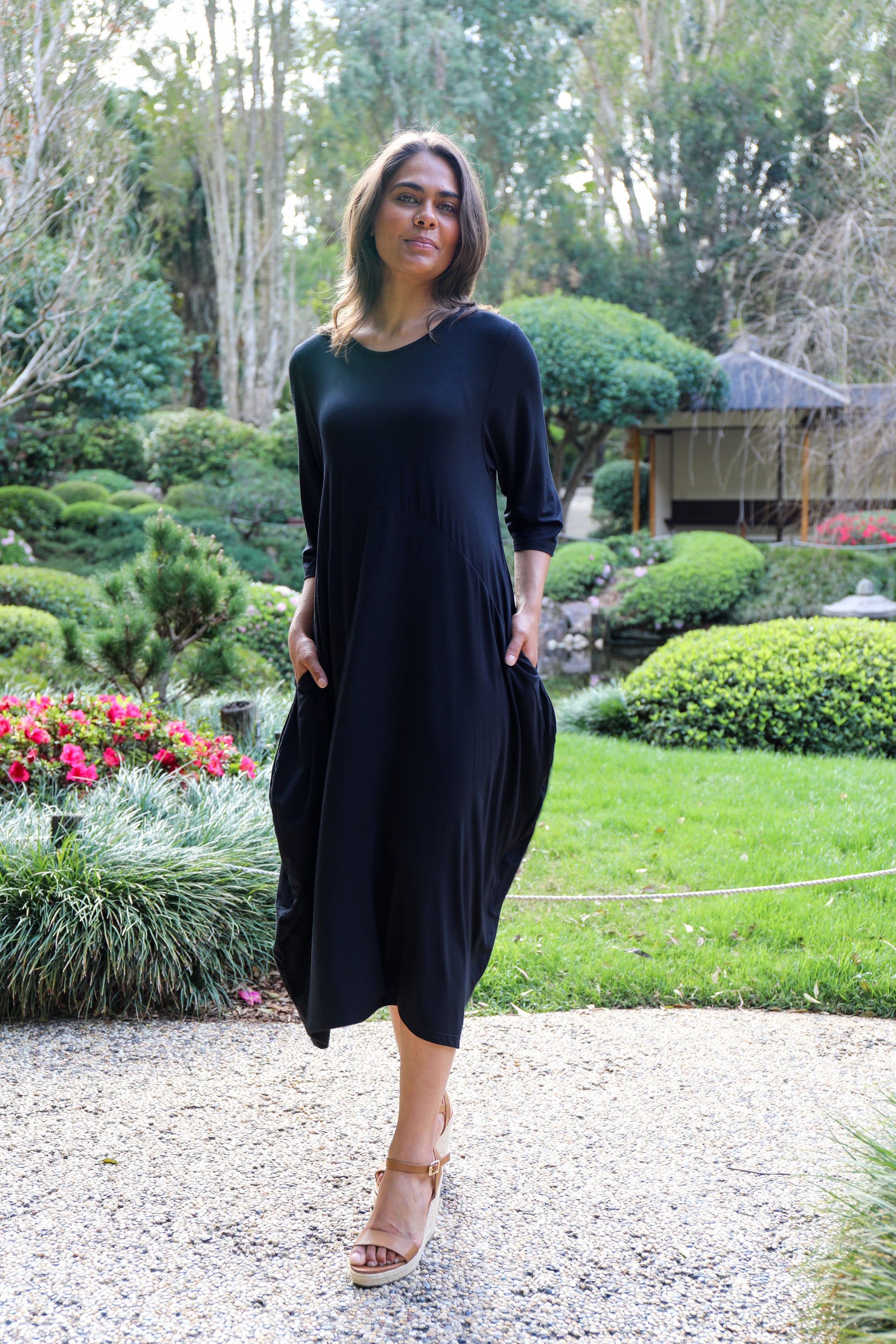 Plus-sized Black Dresses | PQ Collection | Alviva Dress