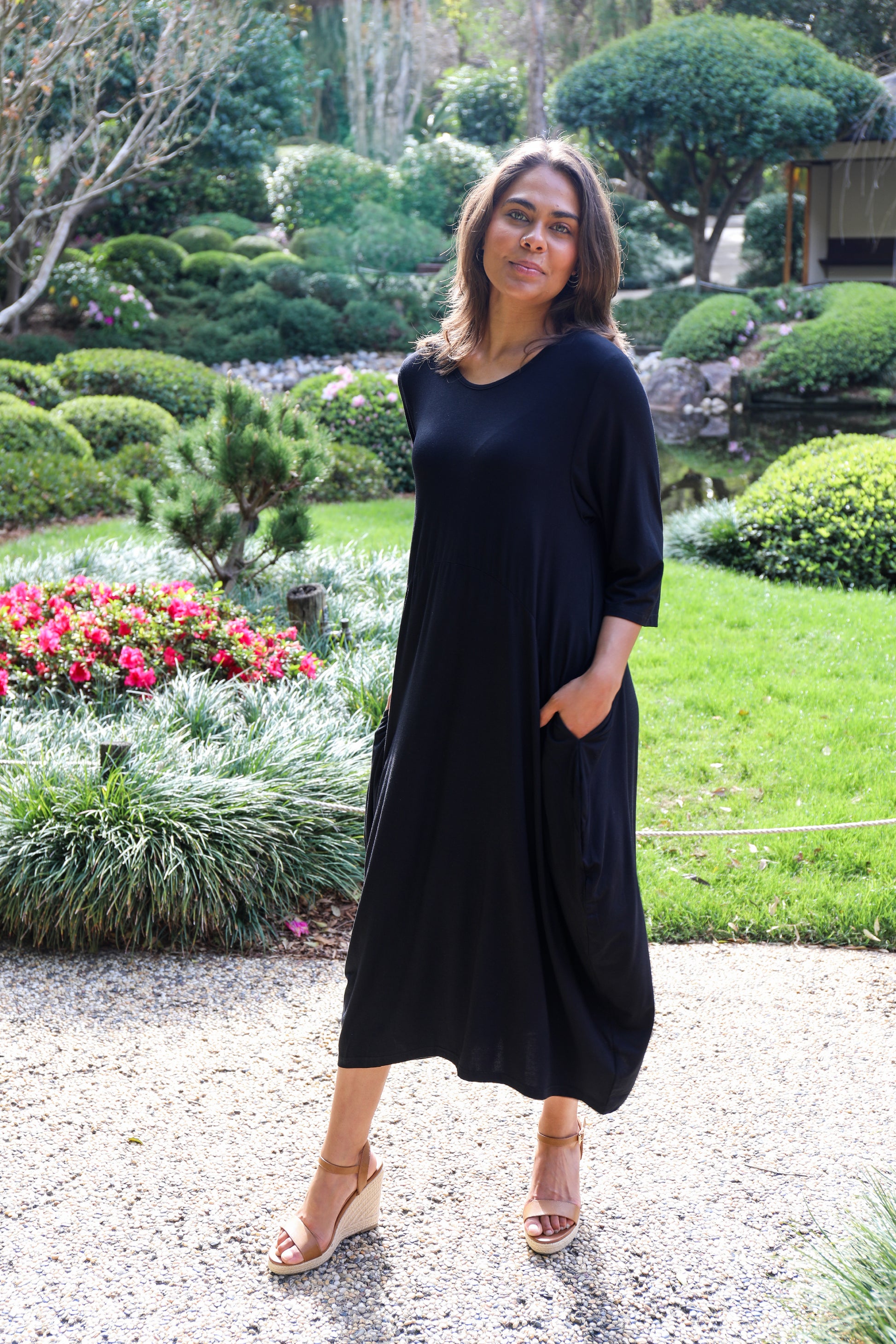 Plus-sized Black Dresses | PQ Collection | Alviva Dress