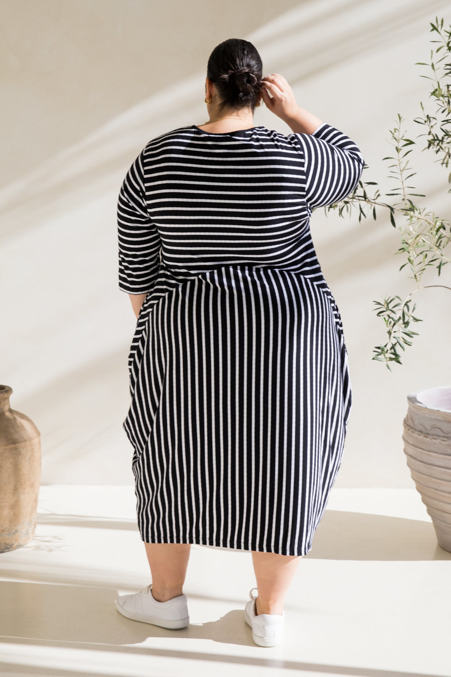 Alviva Dress in Black/White Stripe