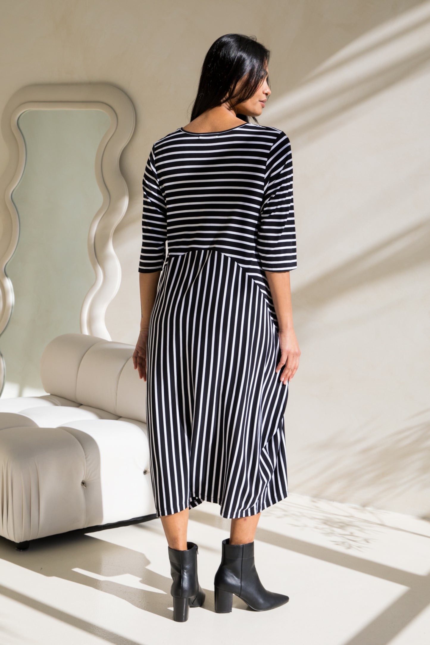 Alviva Dress in Black/White Stripe