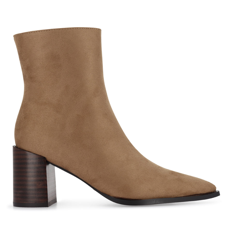 DESSIE Boots | Sandstone Suede