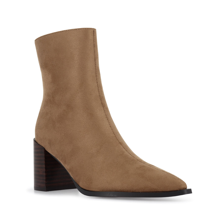 DESSIE Boots | Sandstone Suede
