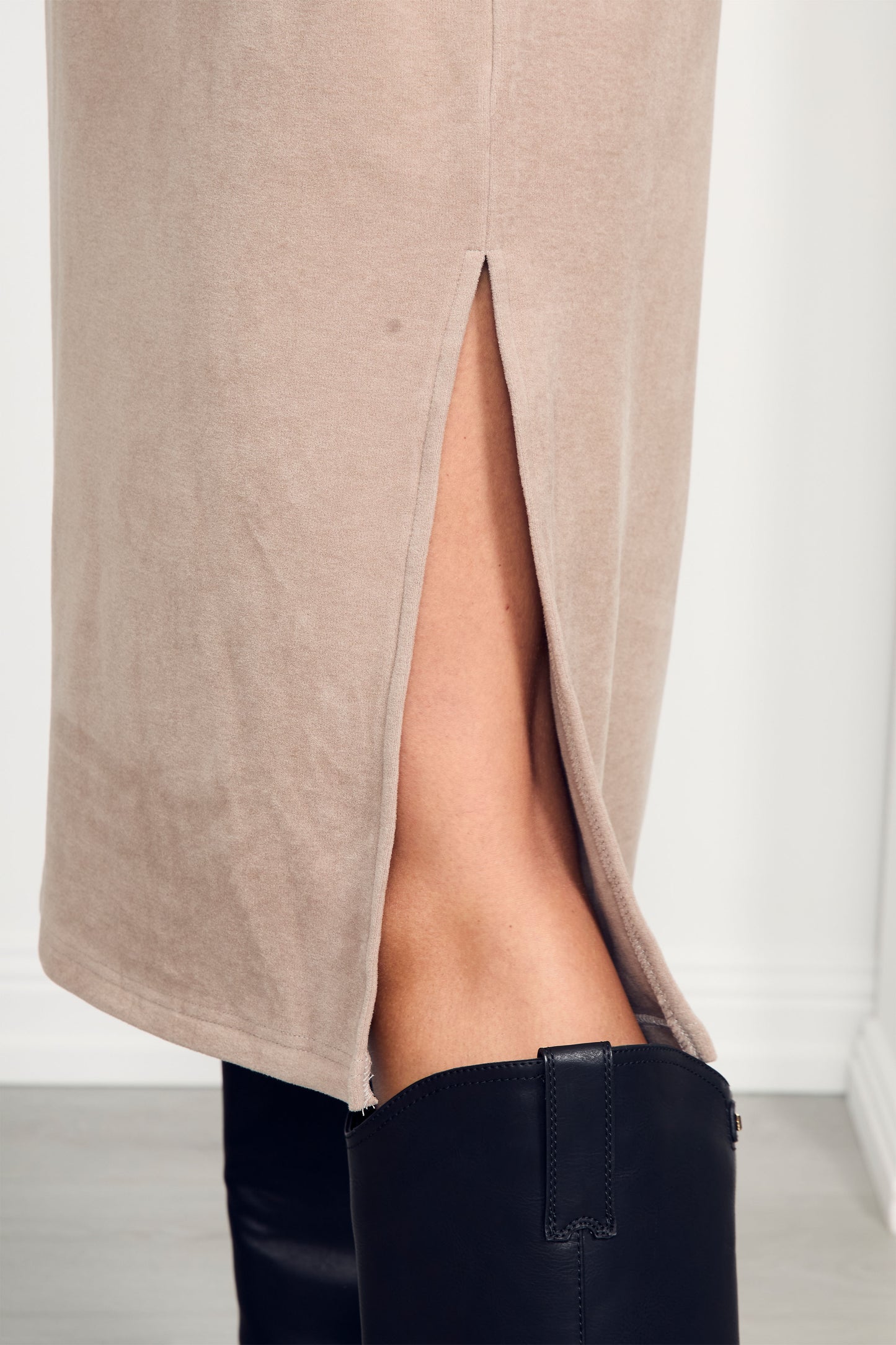BONNIE Knit Short Sleeve Midi Dress | Taupe