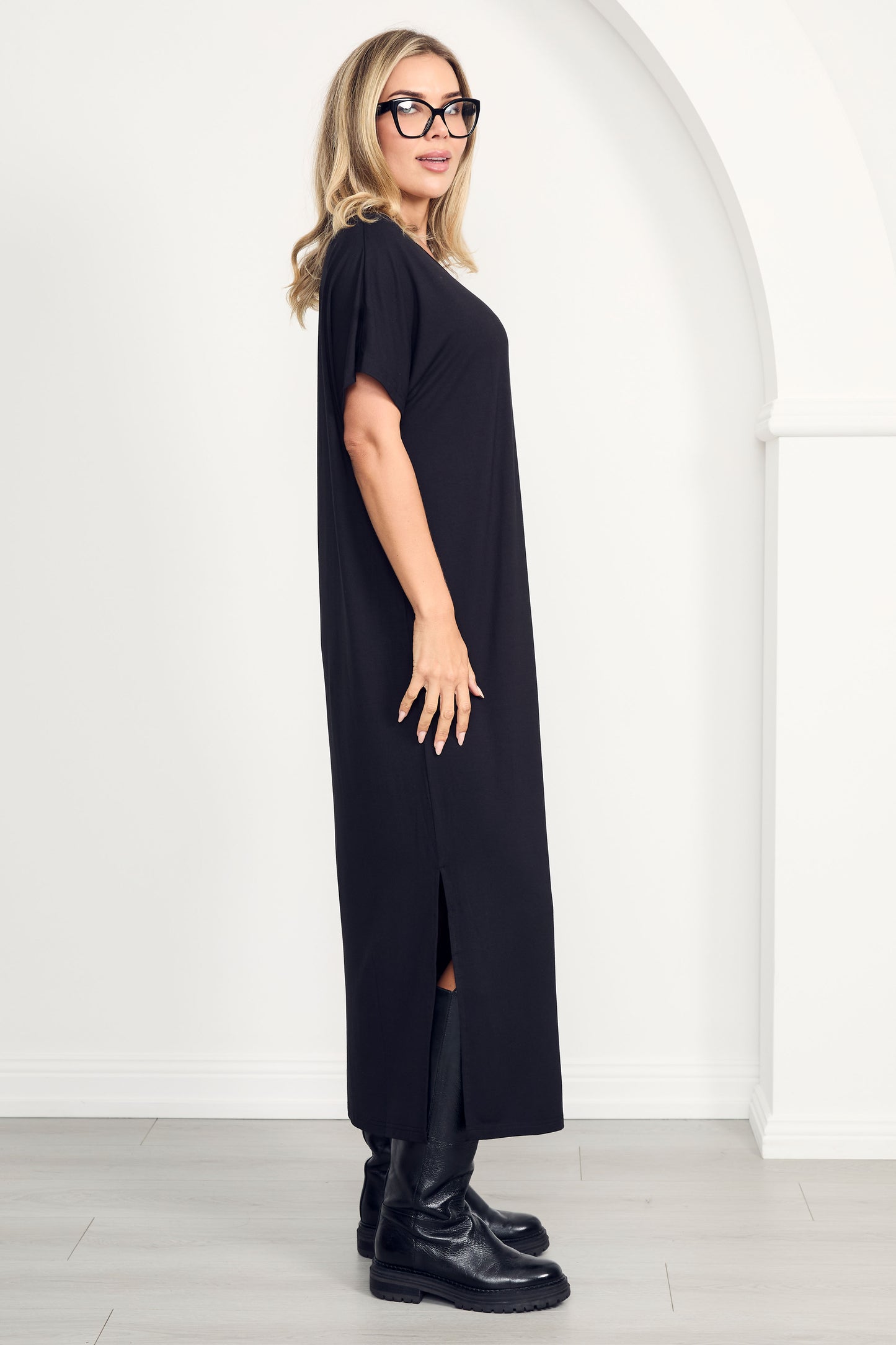 DESTINY Bamboo Short Sleeve Midi Dress | Black