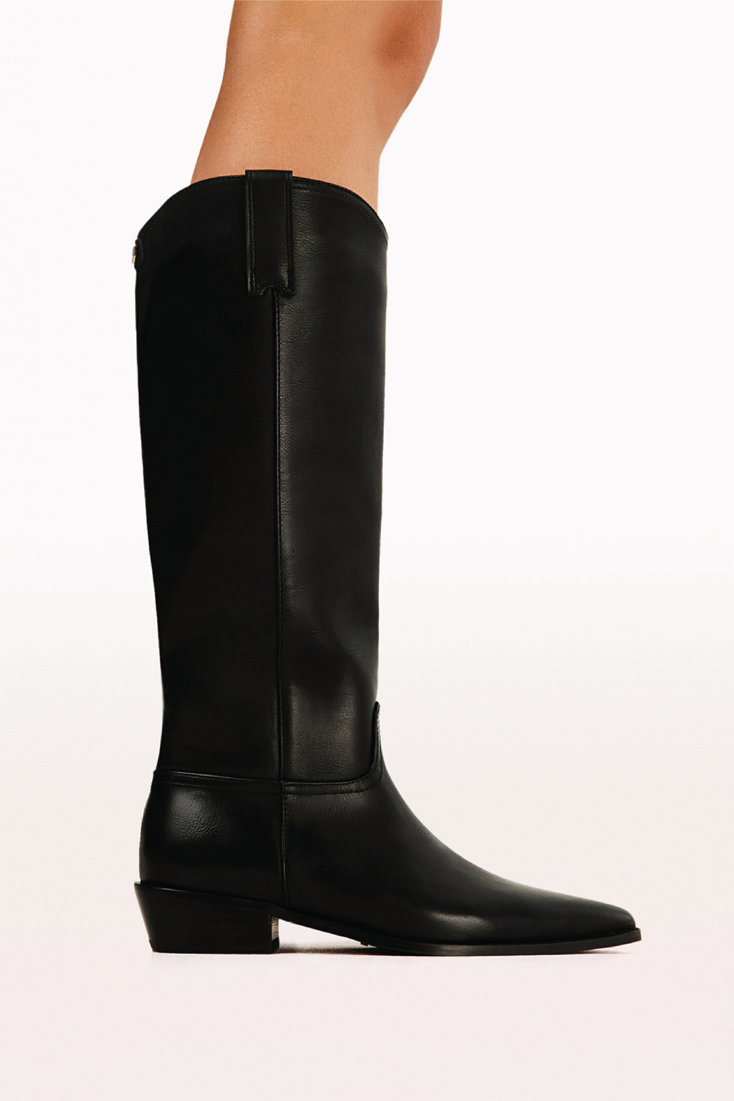 EMRIE Boots | Black