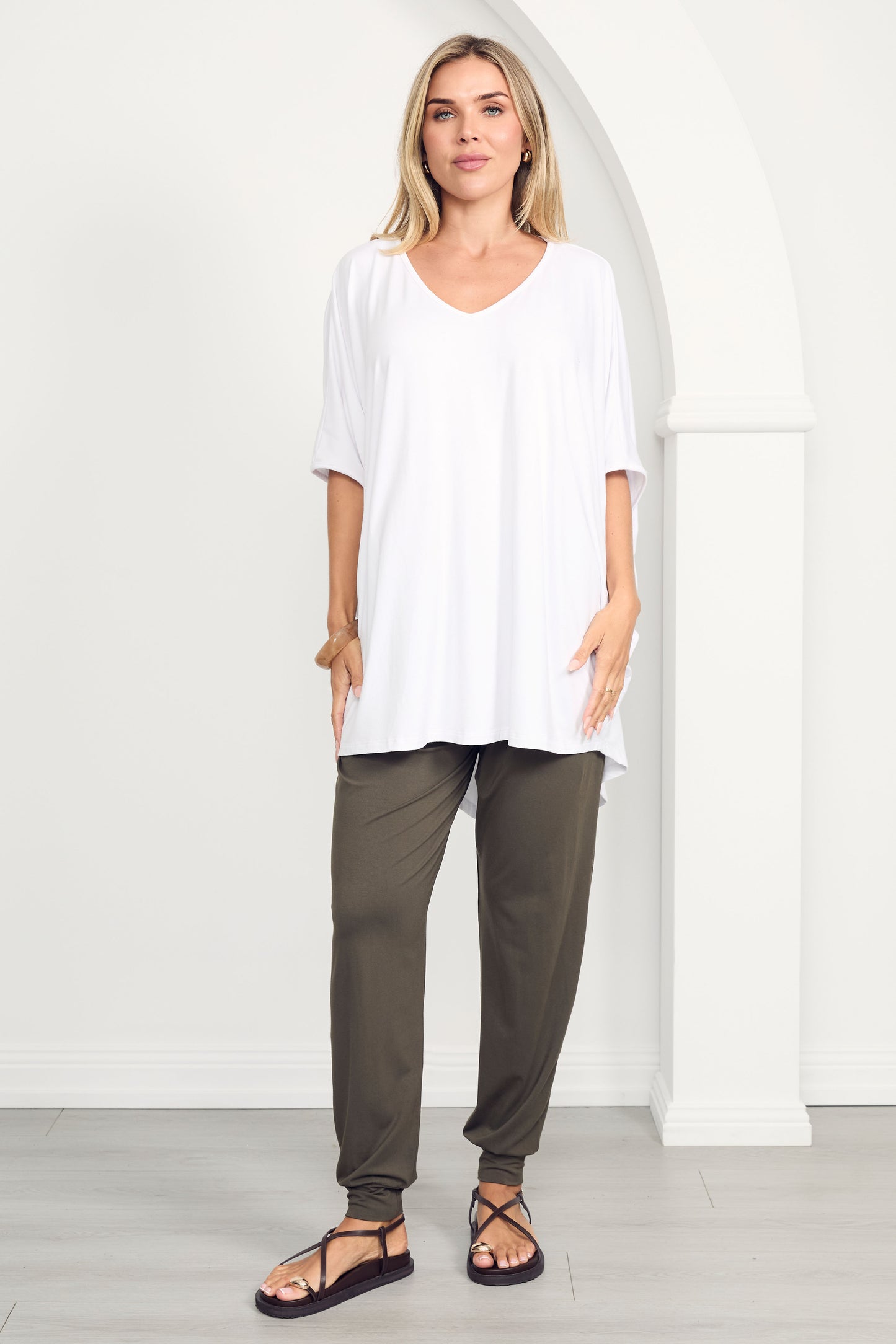 Everyday Bamboo Pant in Moss Green