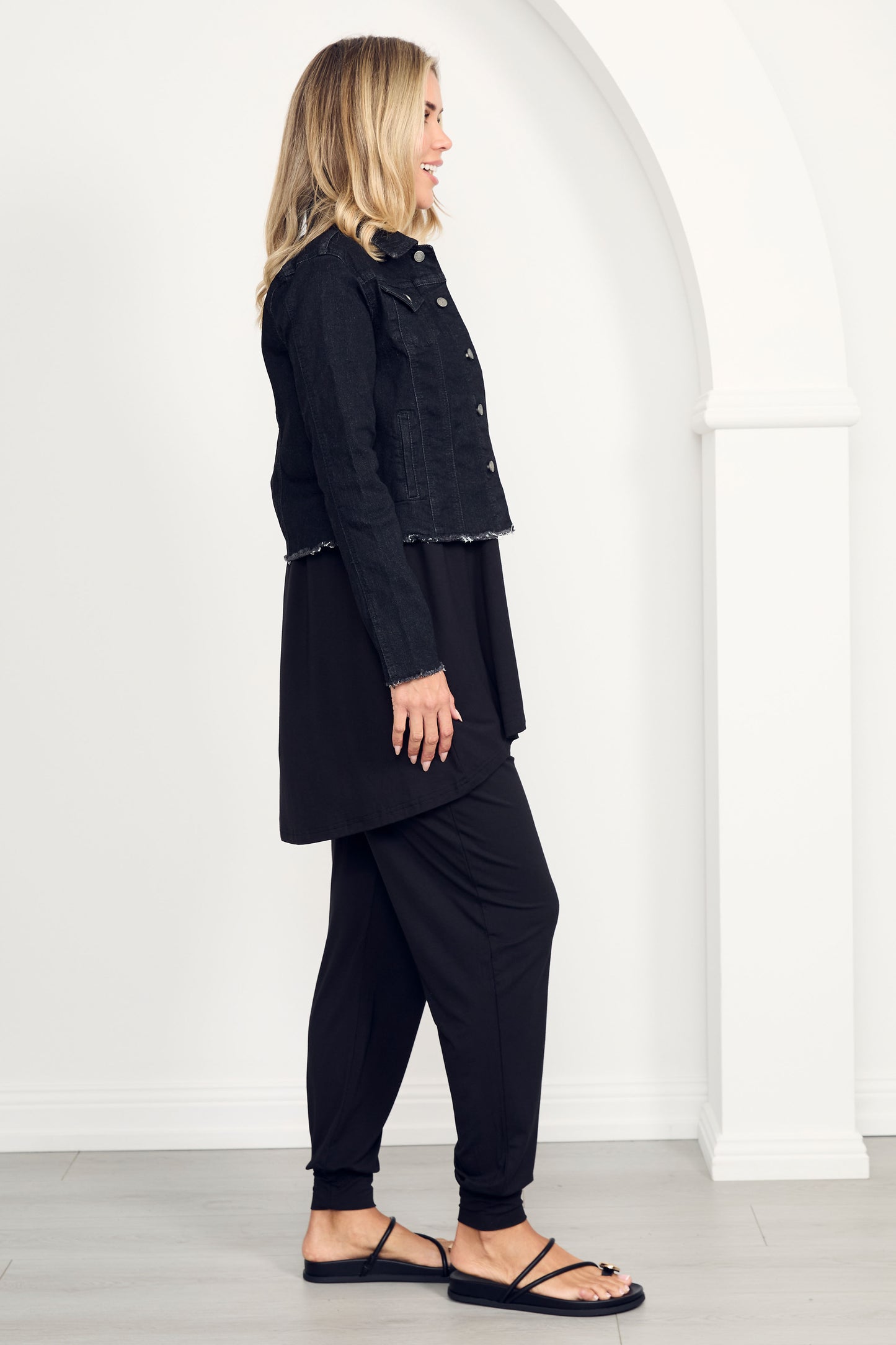 FRAY Denim Long Sleeve Cropped Jacket | Black