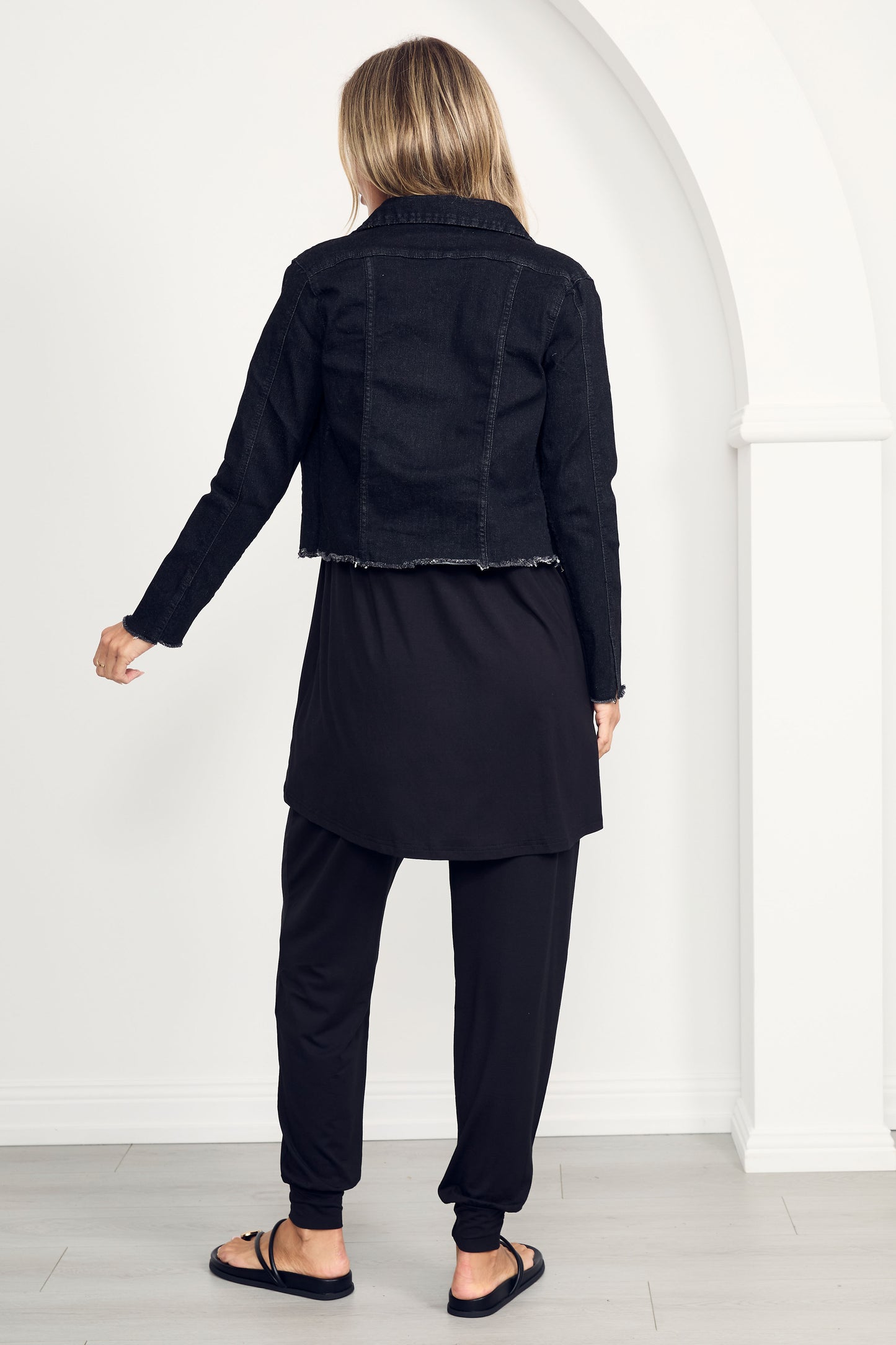 FRAY Denim Long Sleeve Cropped Jacket | Black