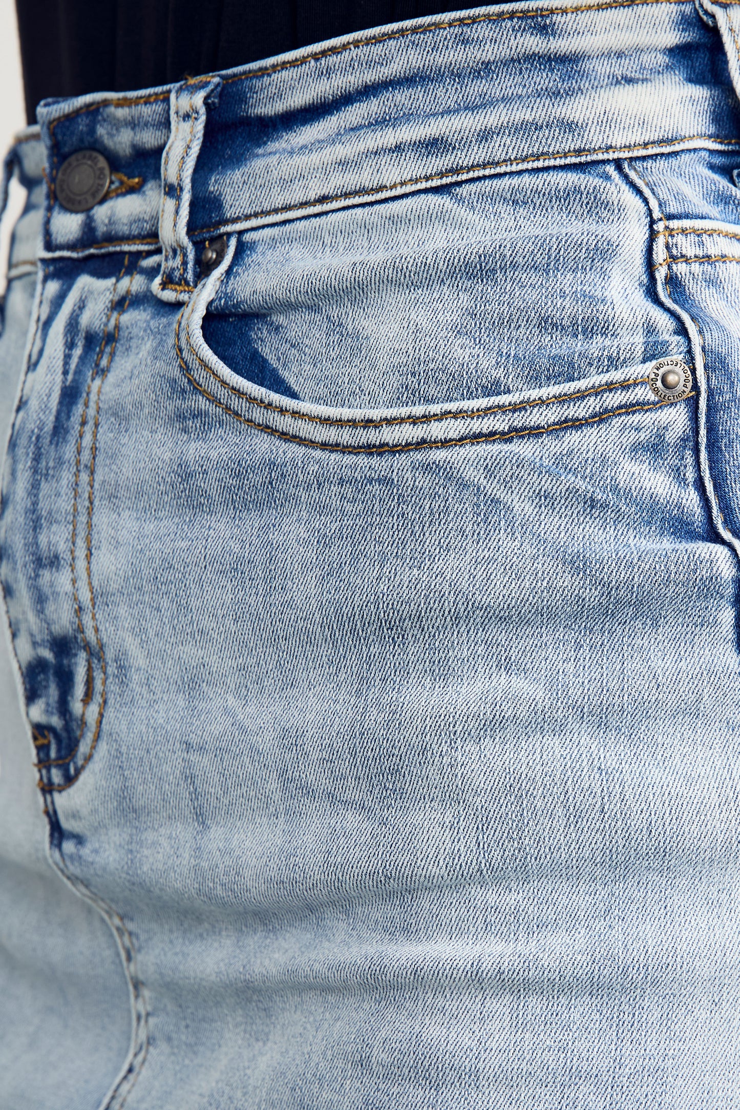 FRAY Stretch Denim Classic Length Skirt | Light Denim | FINAL SALE
