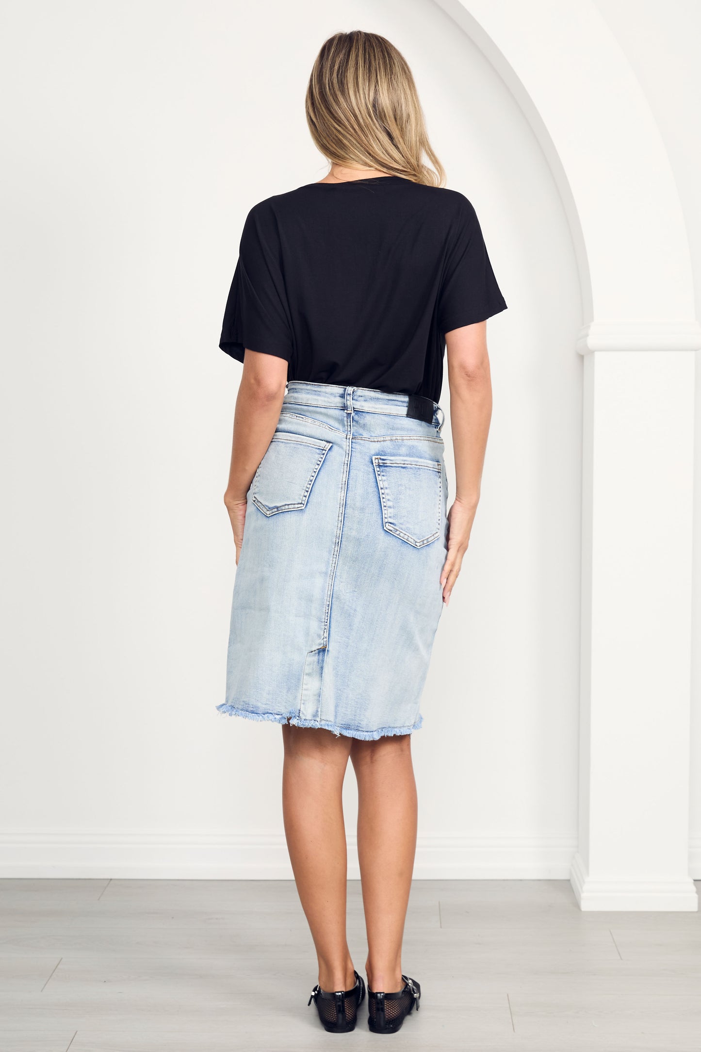 FRAY Stretch Denim Classic Length Skirt | Light Denim | FINAL SALE