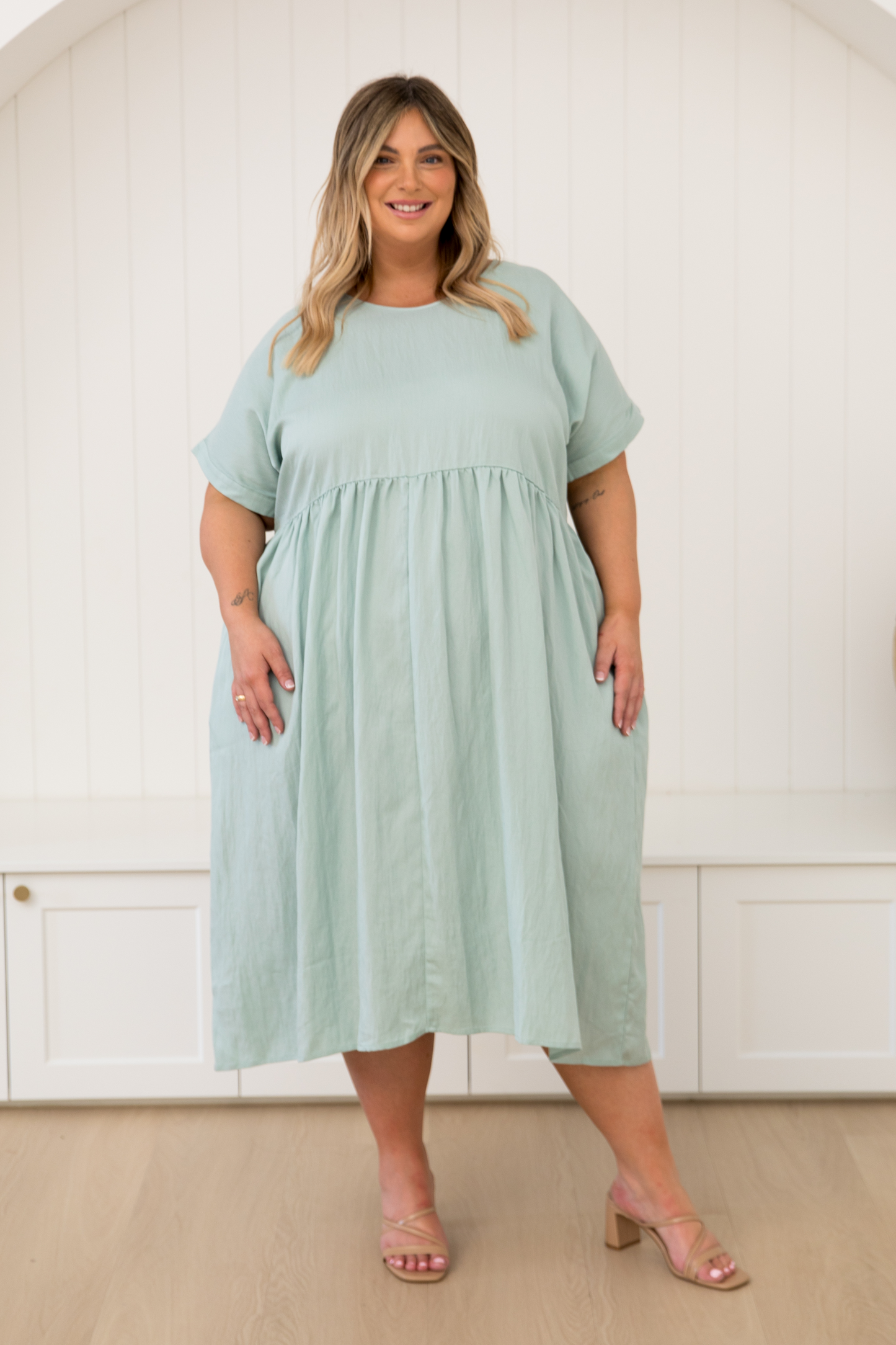 Frolic Dress in Mint