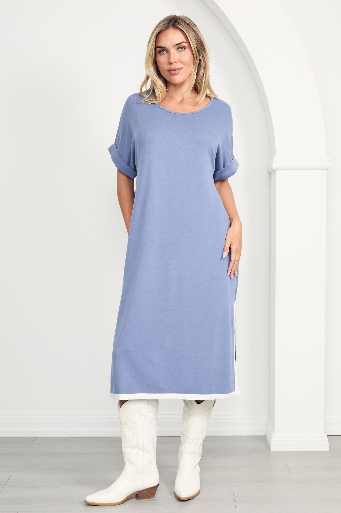 GIGI Lounge Short Sleeve Classic/Midi Dress | Dusk