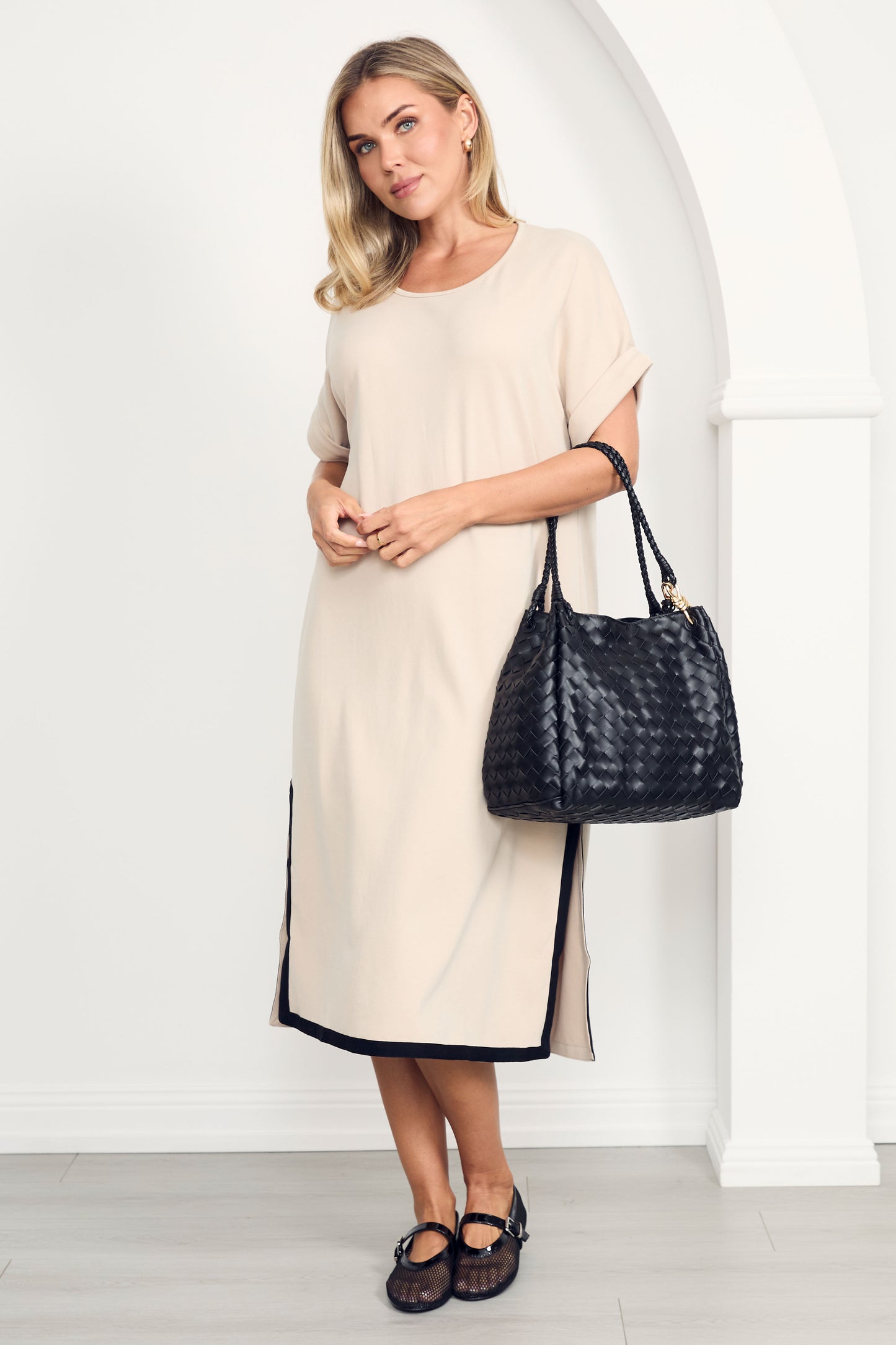 GIGI Lounge Short Sleeve Classic/Midi Dress | Portobello Beige