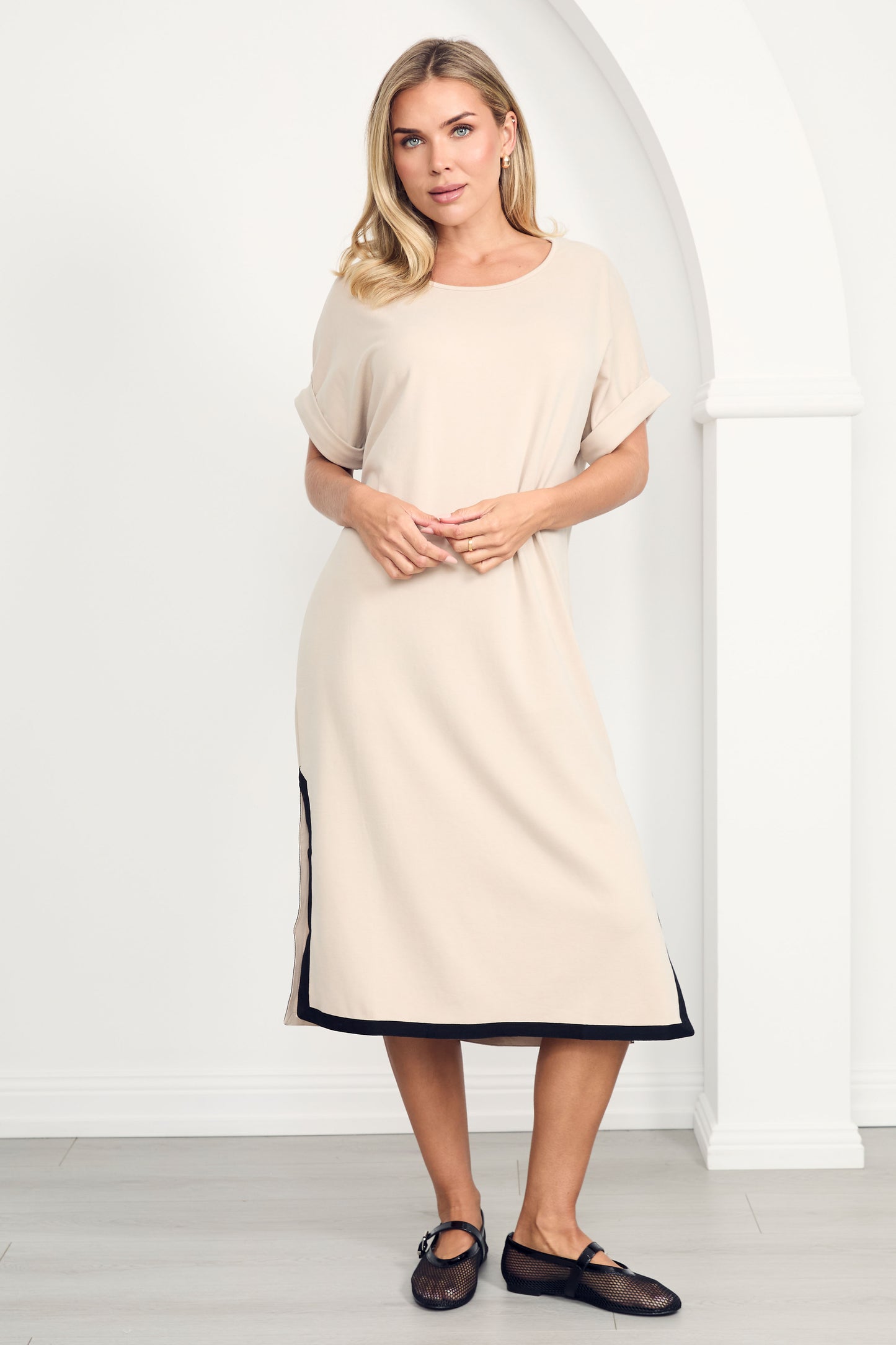 GIGI Lounge Short Sleeve Classic/Midi Dress | Portobello Beige