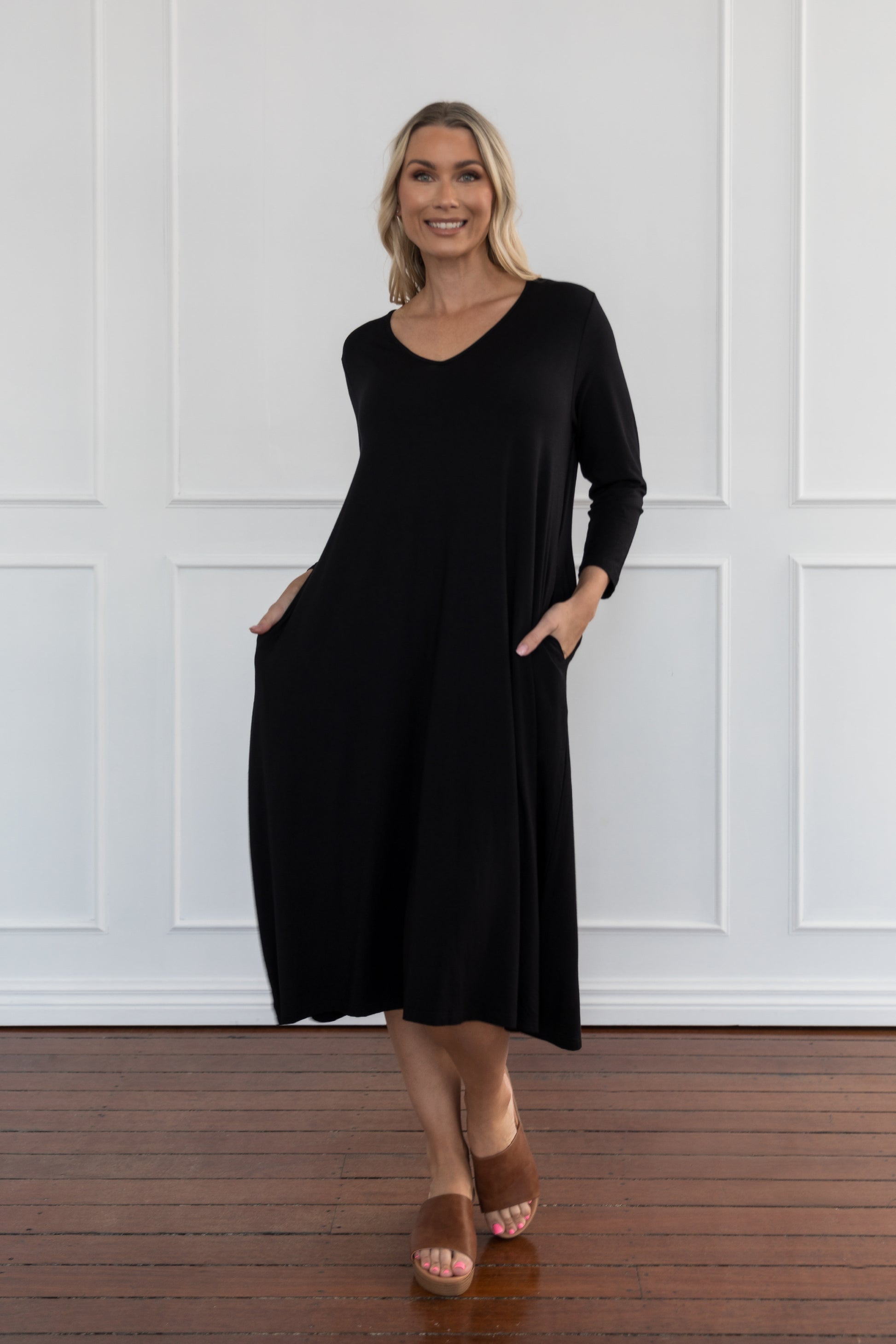 Plus-Sized Black Dresses | PQ Collection | Long Sleeve T-Shirt Dress