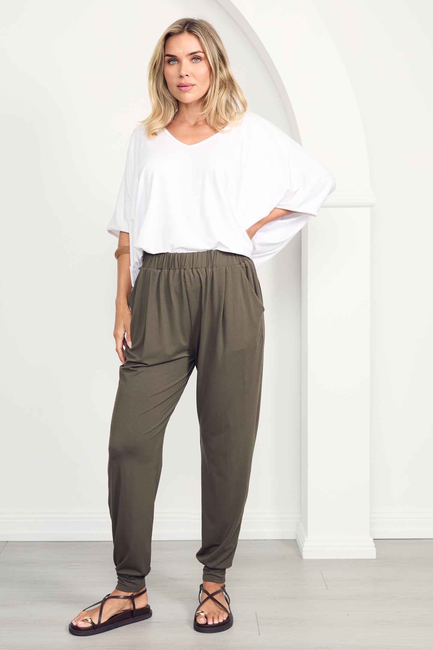 MIRACLE Bamboo Short Sleeve Hi Lo Top | White