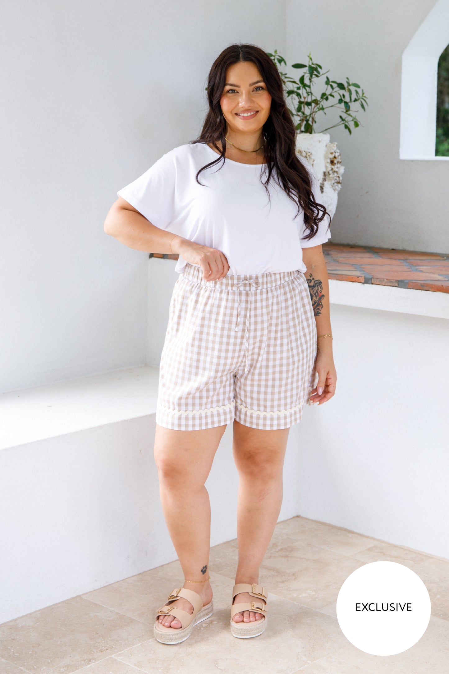 Milan Shorts | Beige Gingham