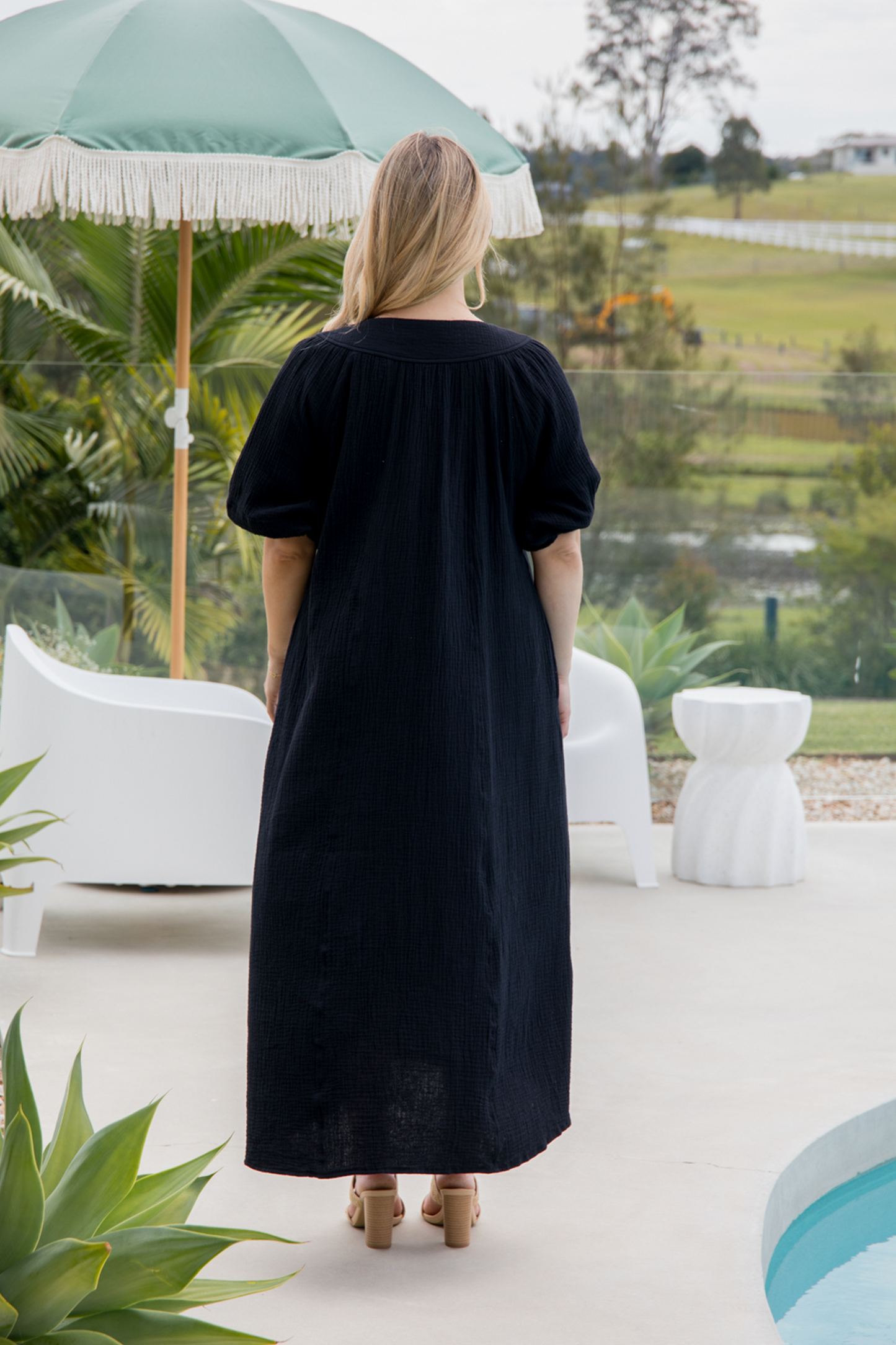 Novella Dress | Black