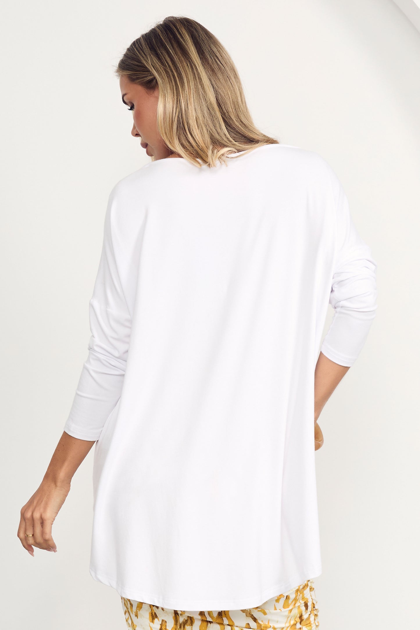 PIPPA Bamboo Long Sleeve Classic Length Top | White