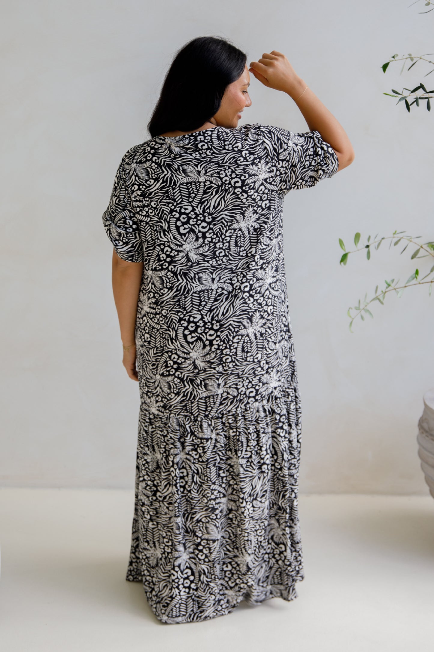 Peak Maxi Dress | Black Palm Cove