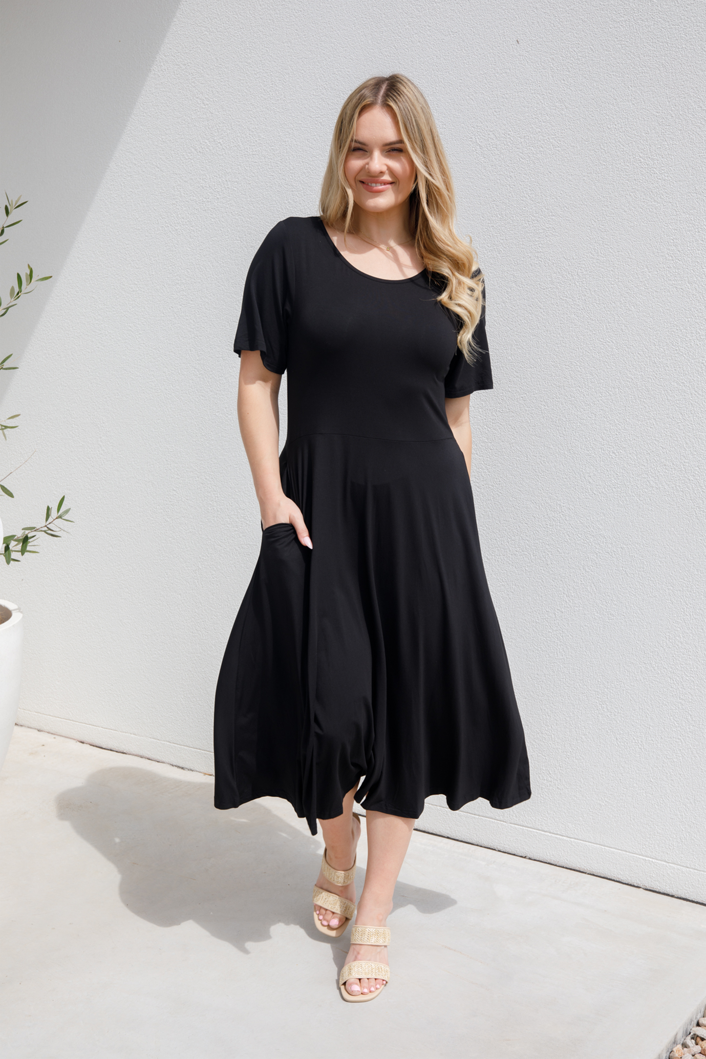 Short Sleeve Penelope Dress | Black