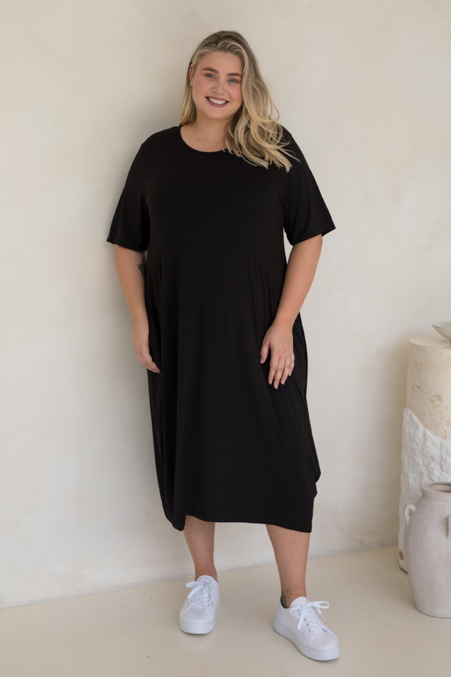 Short Sleeve Soho Dress in Black