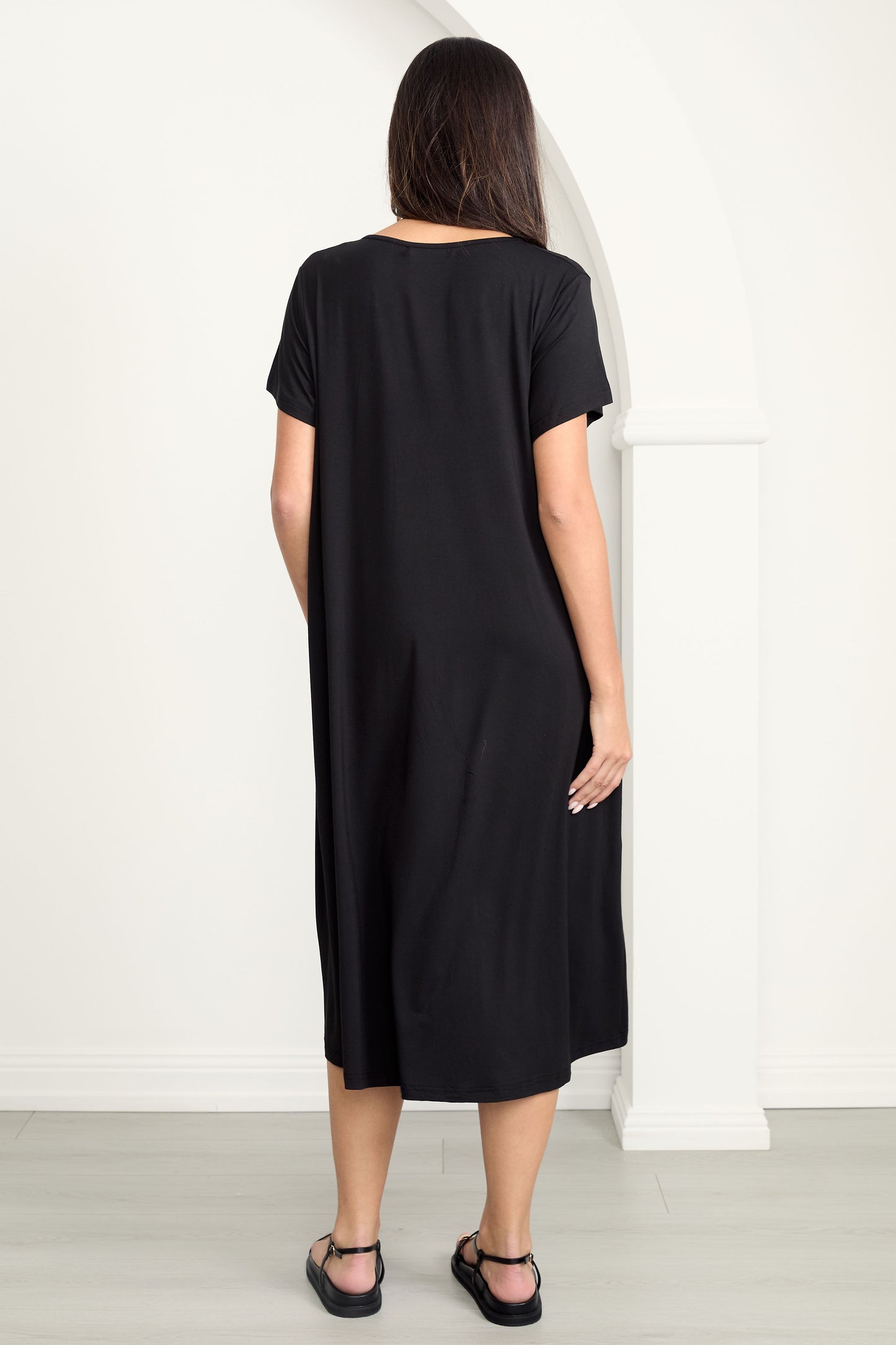 T-SHIRT Bamboo Short Sleeve Classic/Midi Dress | Black