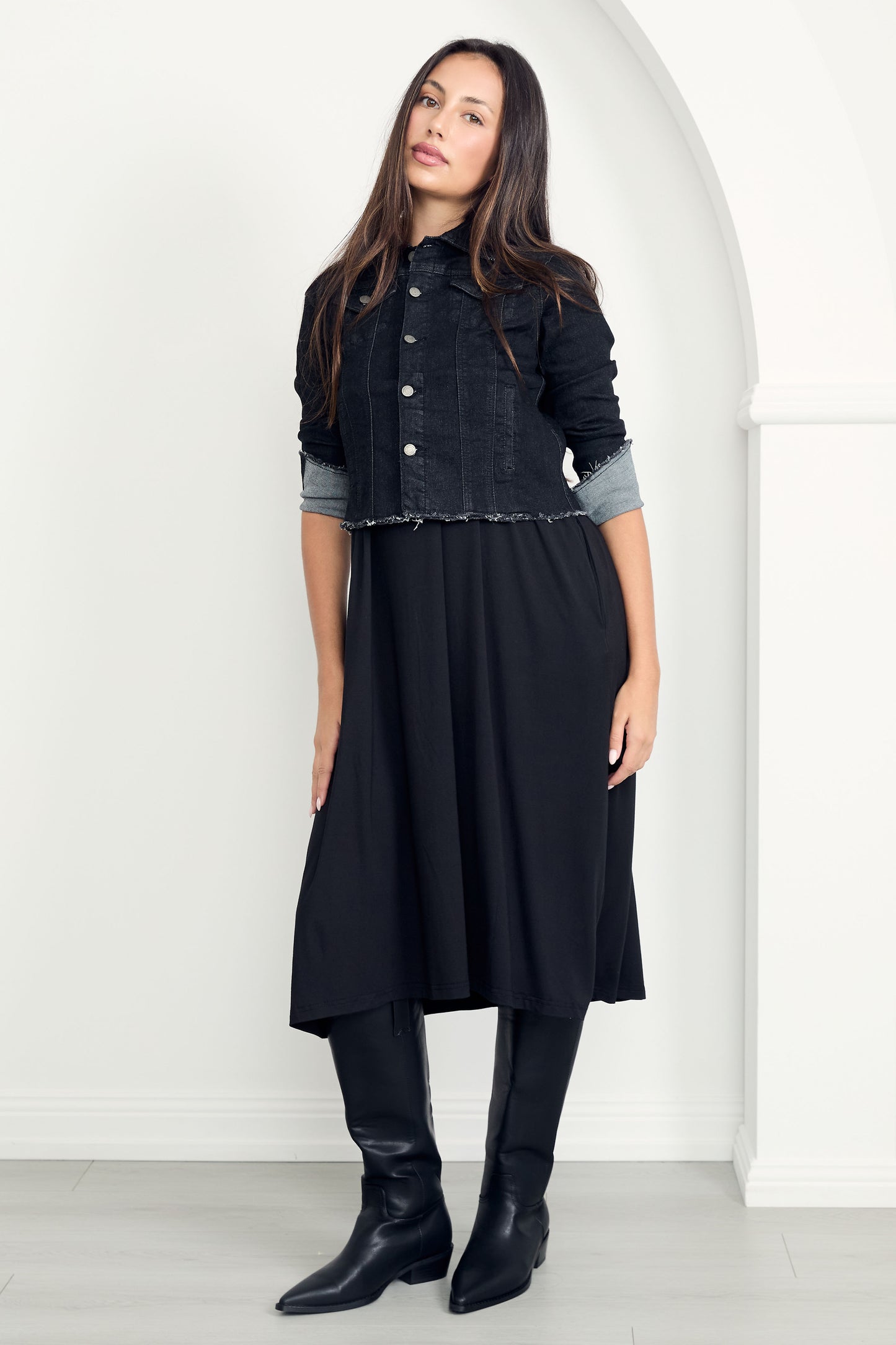 T-SHIRT Bamboo Short Sleeve Classic/Midi Dress | Black