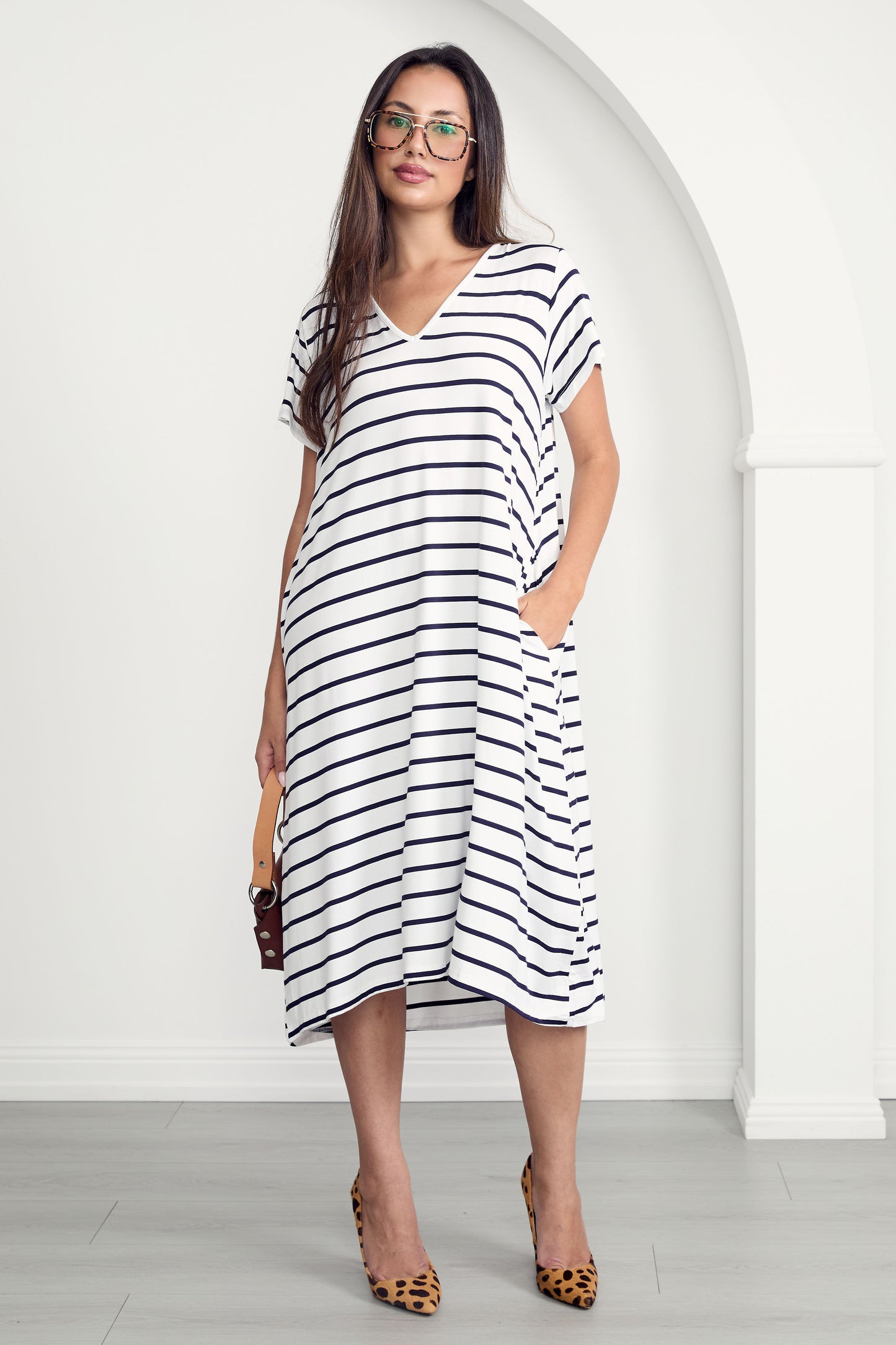 T-SHIRT Bamboo Short Sleeve Classic/Midi Dress | White/Navy Stripe