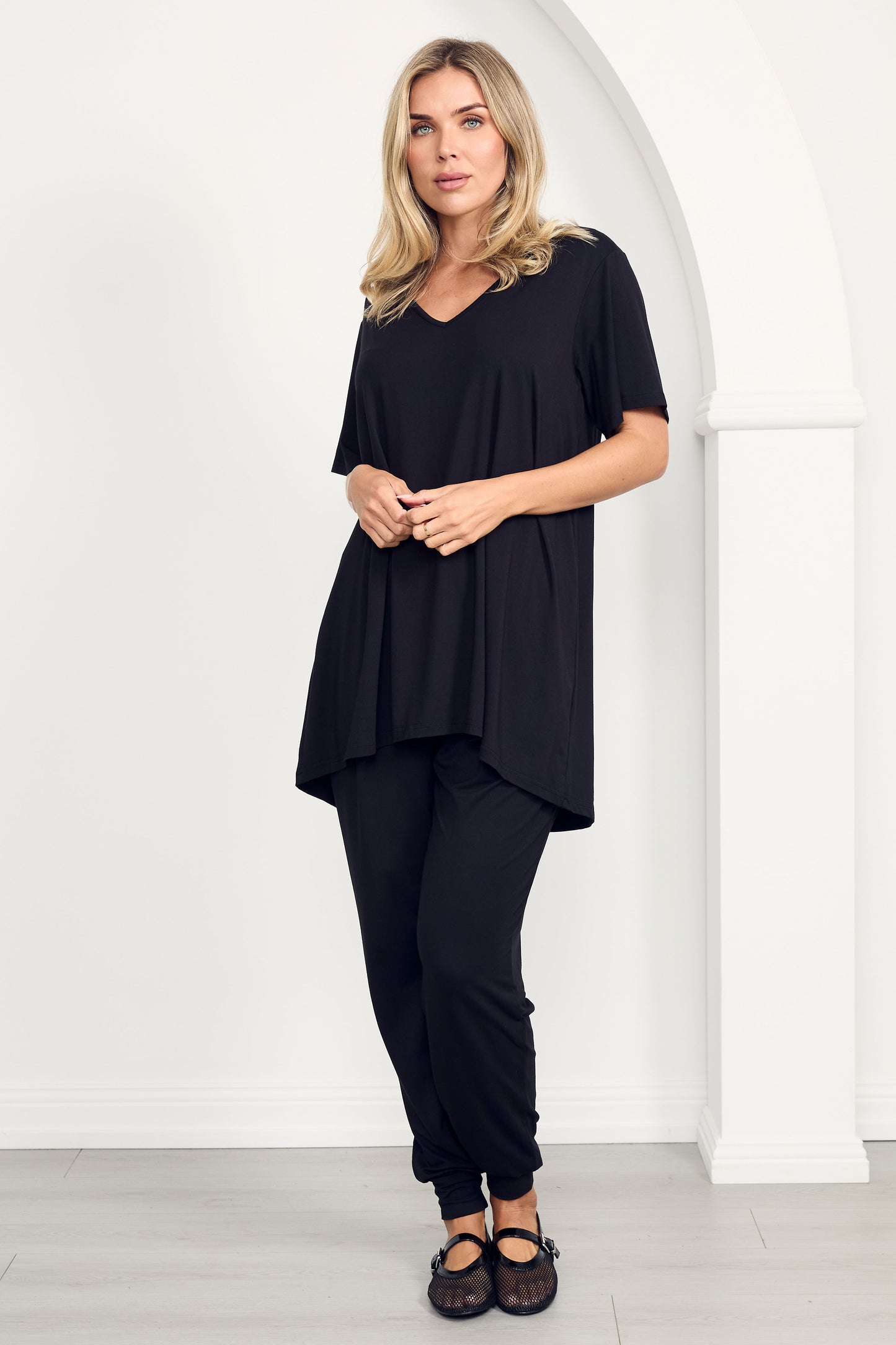 T-SHIRT Hi Lo Bamboo Top | Black