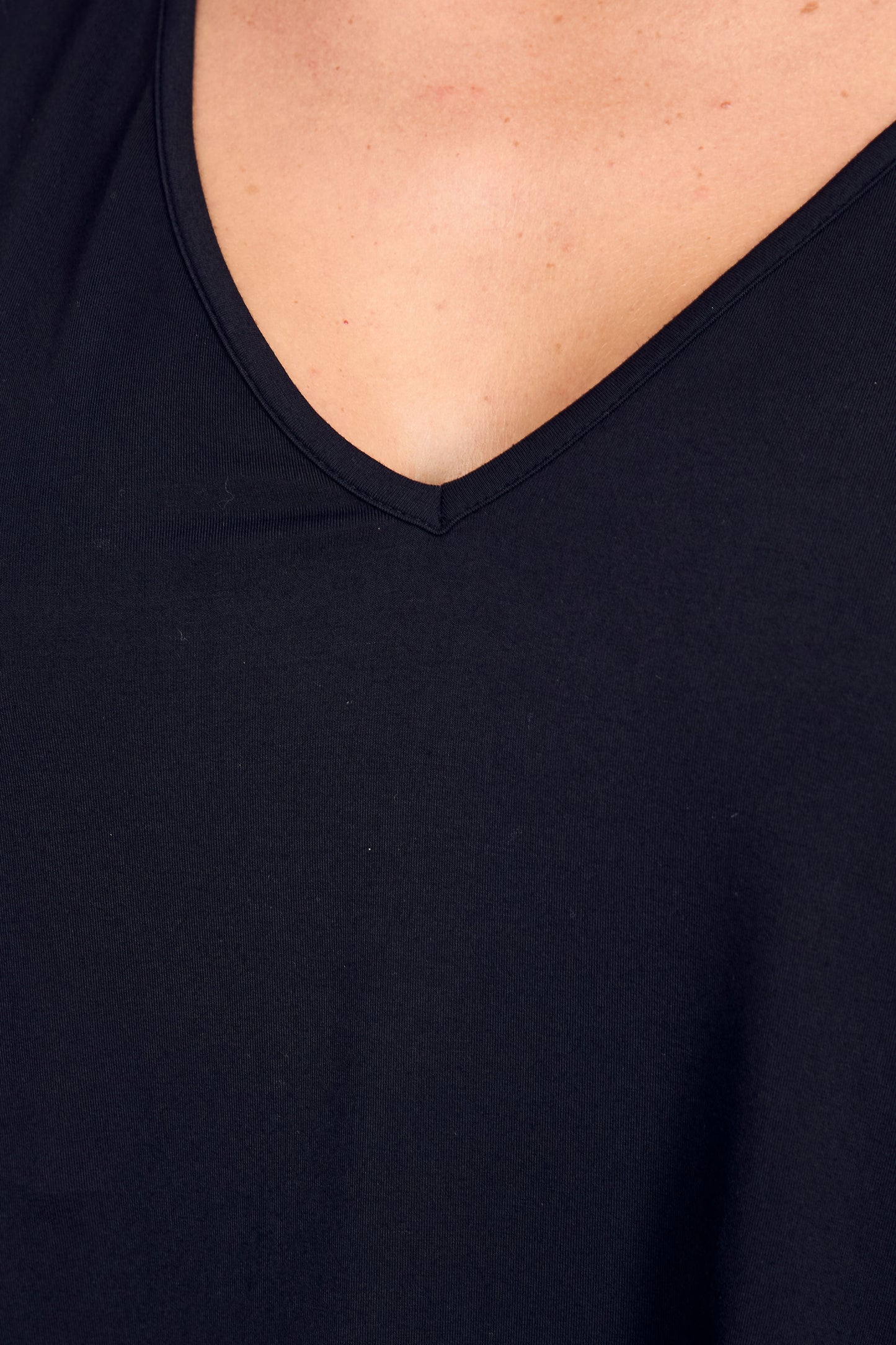 T-SHIRT Hi Lo Bamboo Top | Black