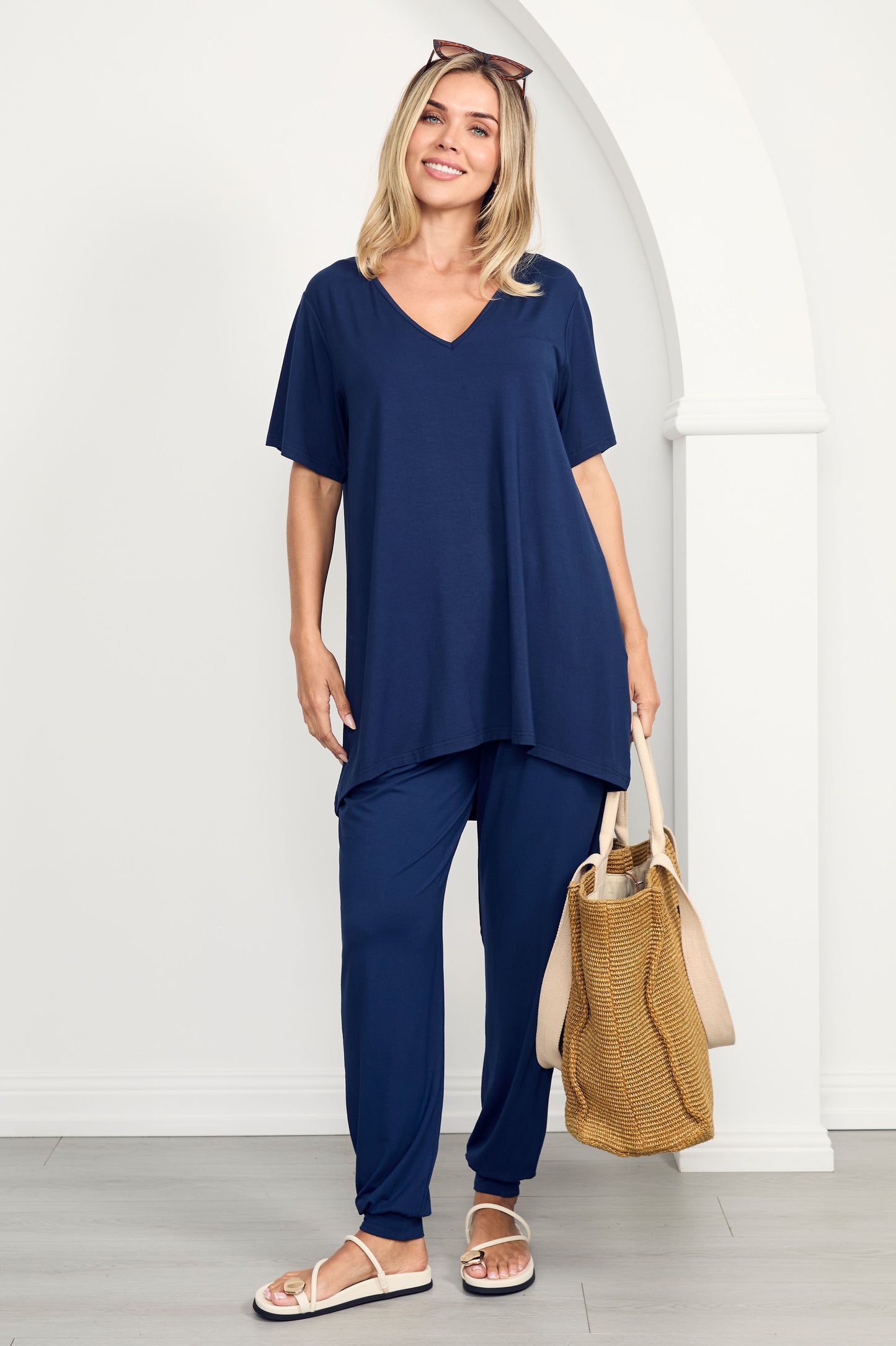 T-SHIRT Hi Lo Bamboo Top | Navy