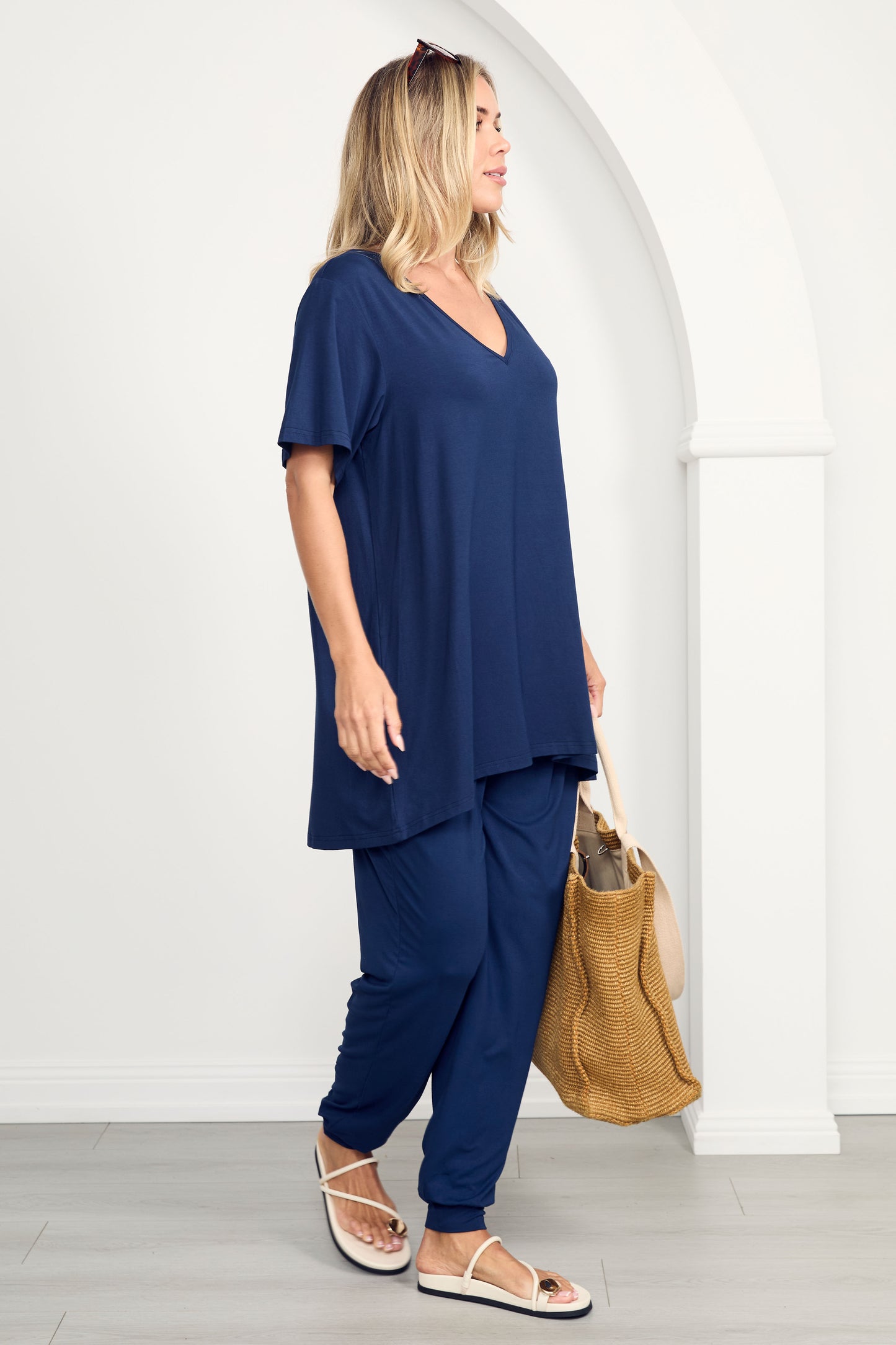 T-SHIRT Hi Lo Bamboo Top | Navy